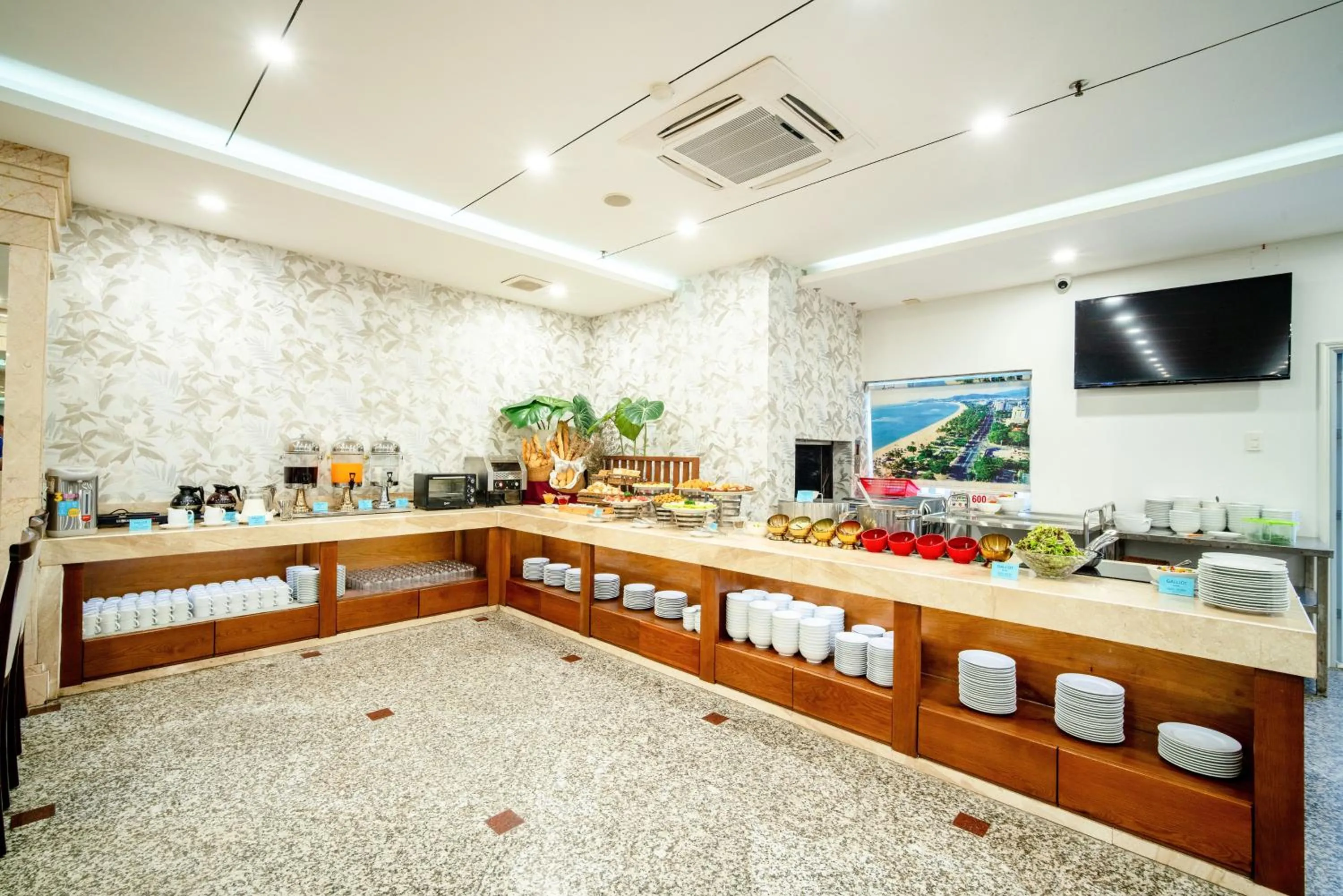 Restaurant/places to eat in Galliot Hotel Nha Trang