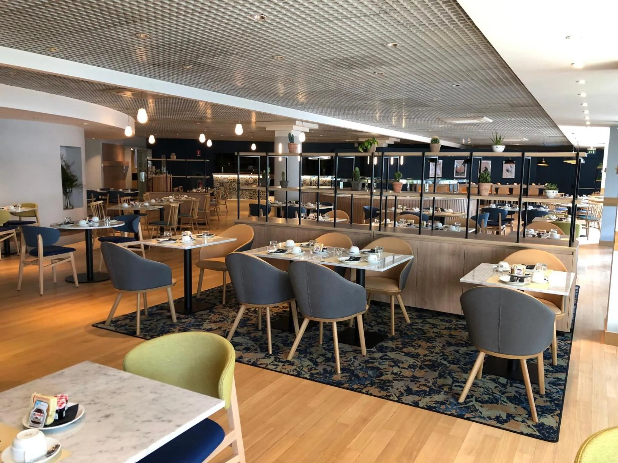 Restaurant/places to eat in Crowne Plaza Milan Linate by IHG