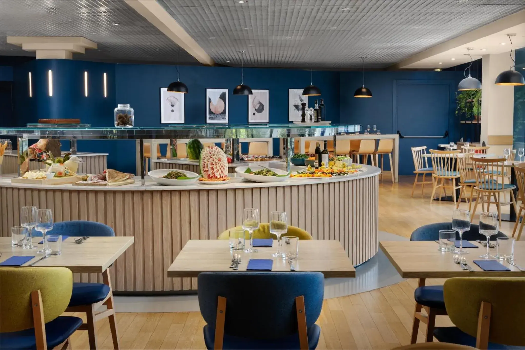 Restaurant/places to eat in Crowne Plaza Milan Linate by IHG Restaurant/places to eat in Crowne Plaza Milan Linate by IHG