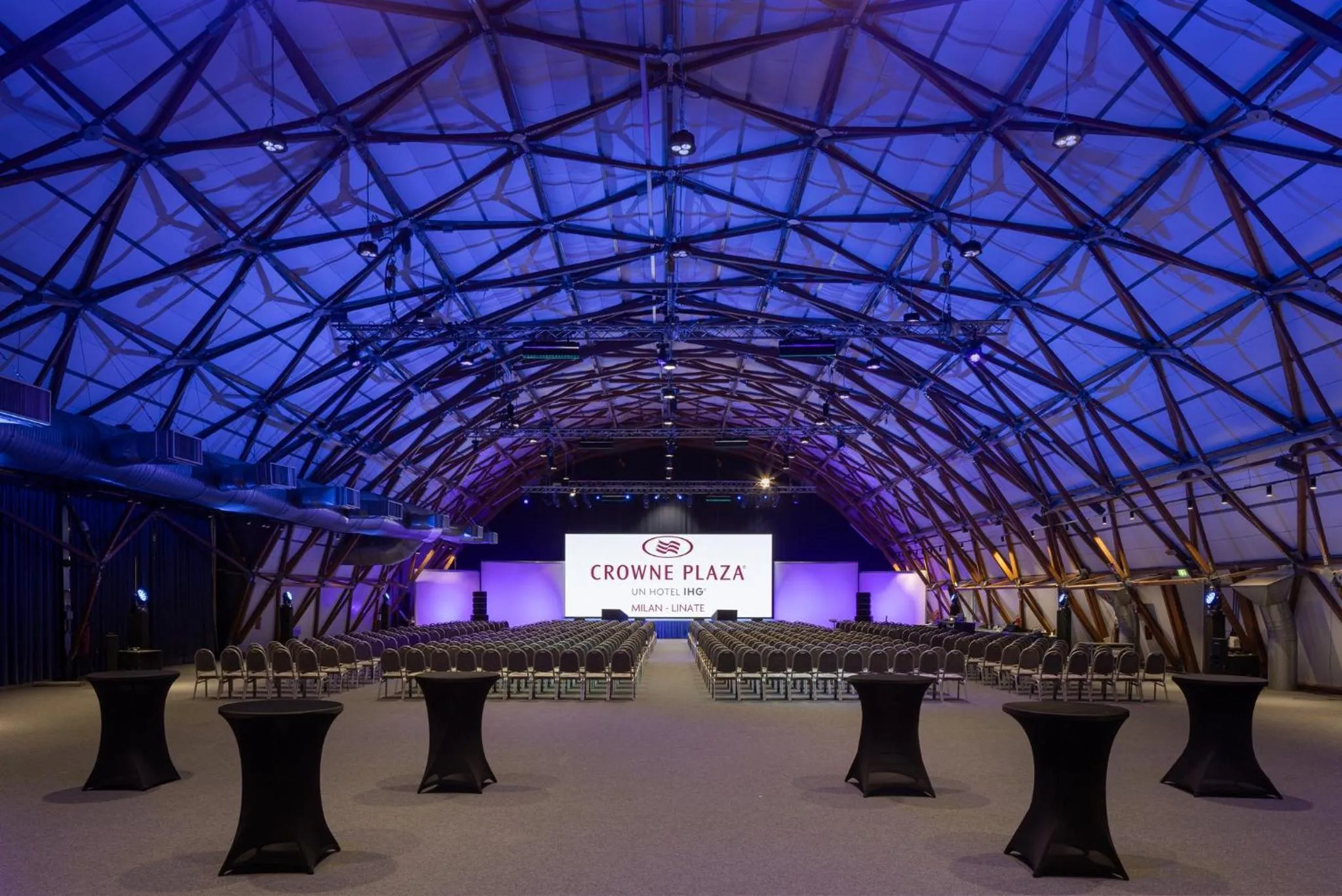 Meeting/conference room in Crowne Plaza Milan Linate by IHG