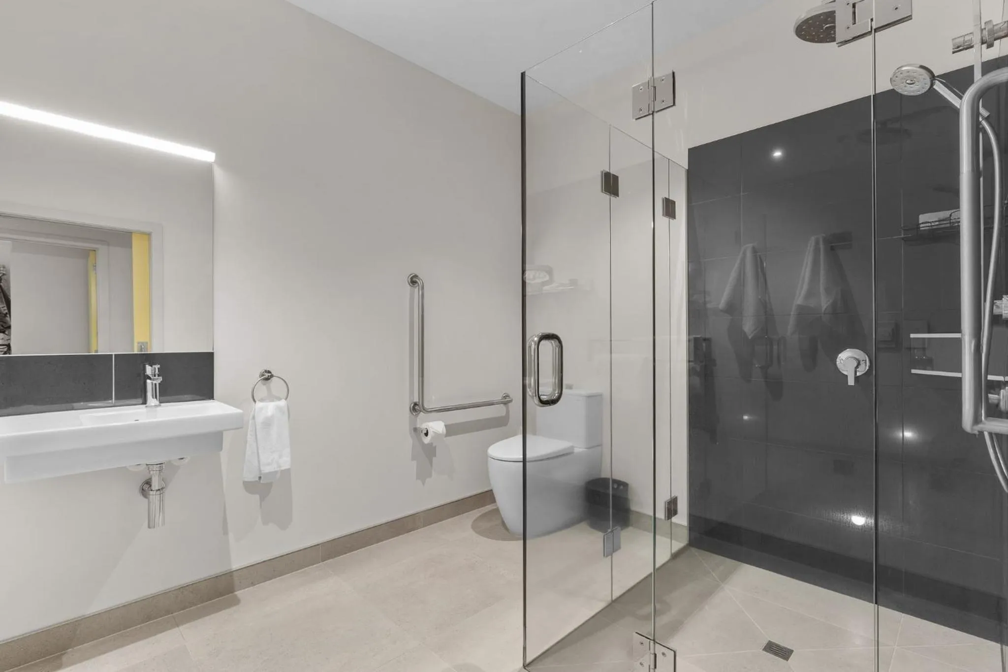 Riverside Hotel Marlborough