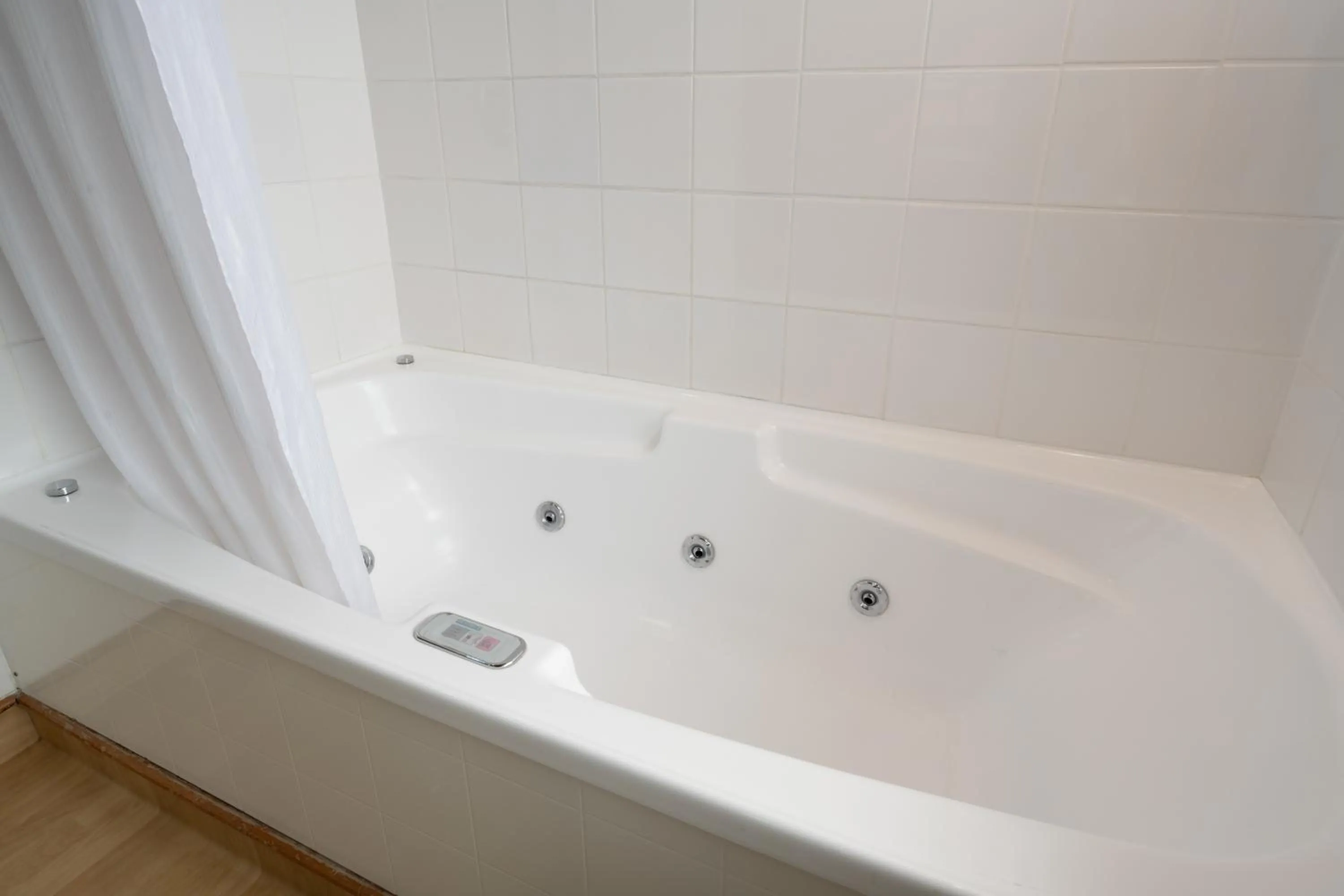 Riverside Hotel Marlborough