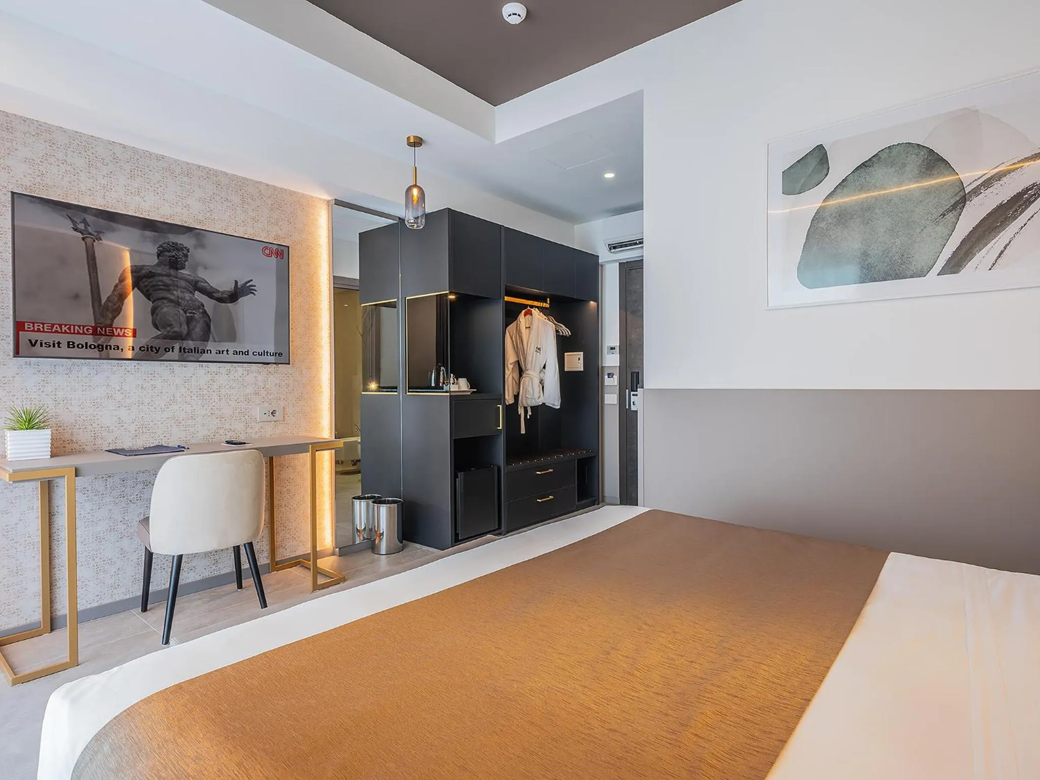 Bedroom, Bed in Hotel Bologna Airport