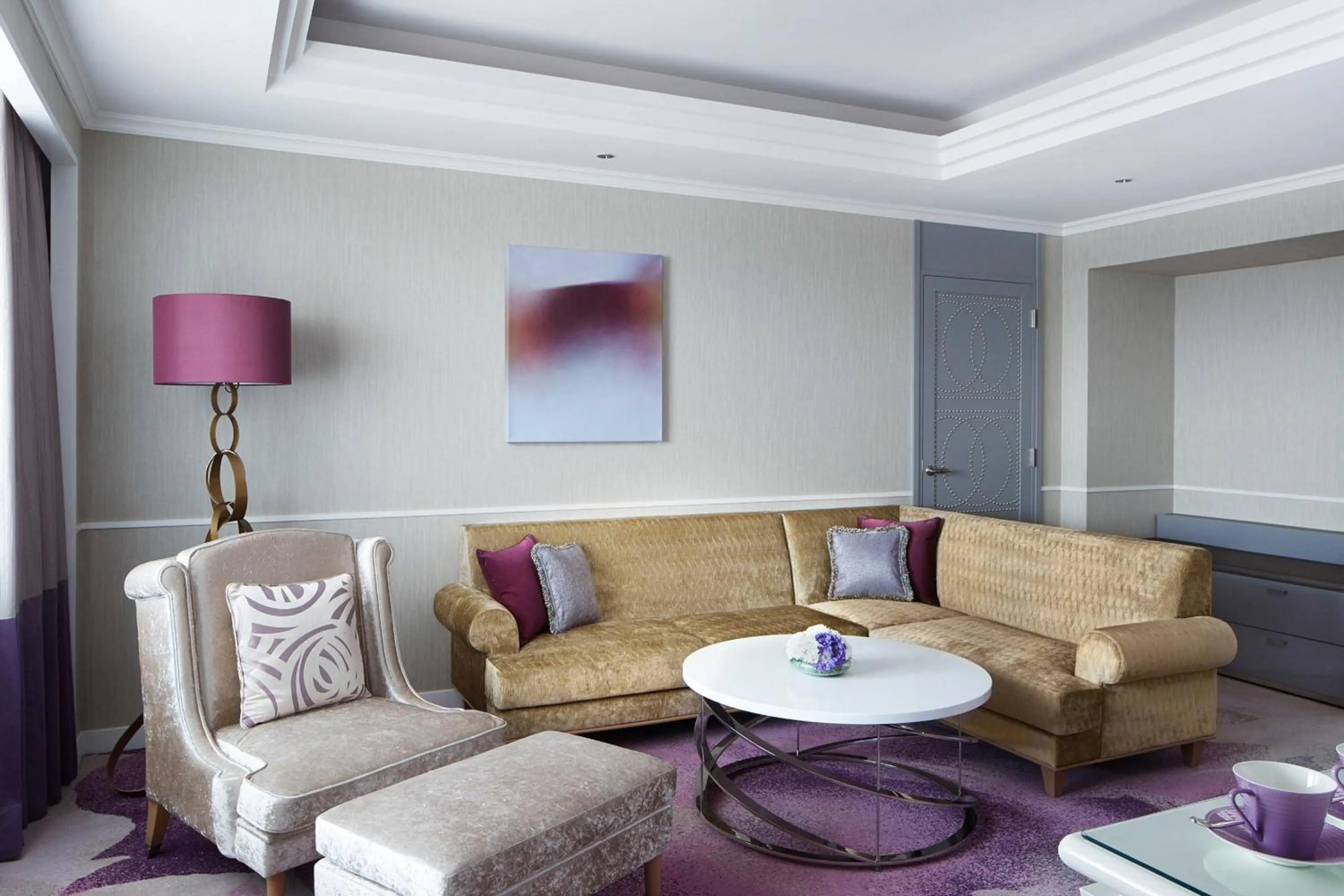 Living room in Tokyo Marriott Hotel