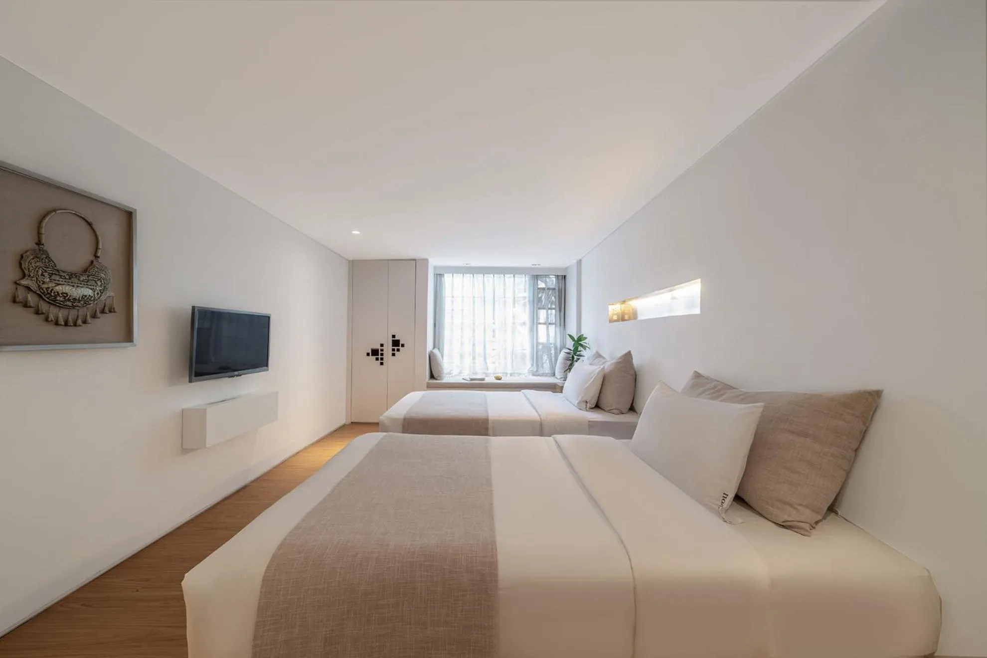 Photo of the whole room, Bed in The Bivou Lijiang