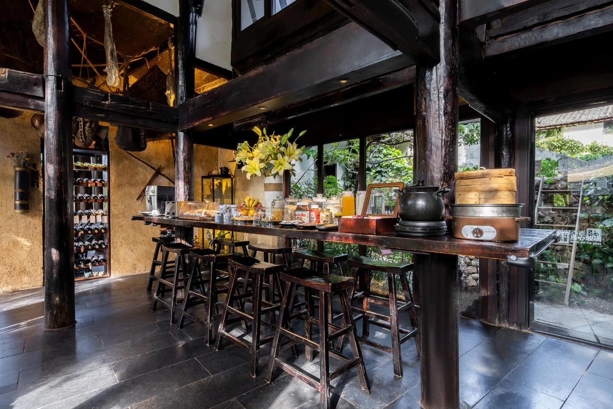 Breakfast in The Bivou Lijiang