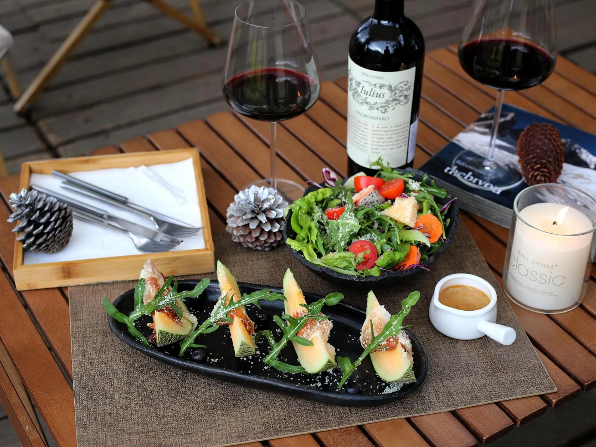 Lounge or bar in The Bivou Lijiang