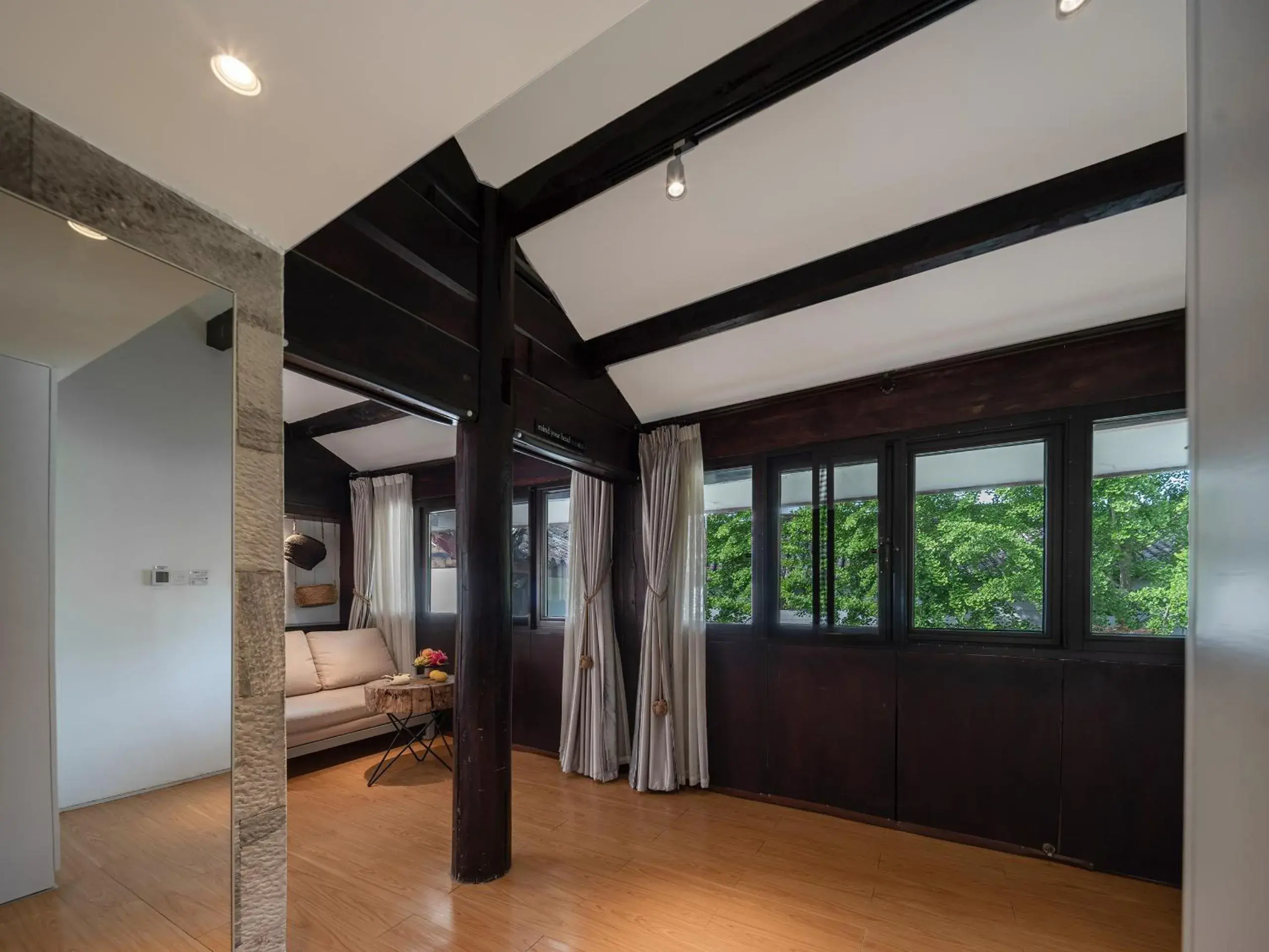 Photo of the whole room, Bed in The Bivou Lijiang Photo of the whole room, Bed in The Bivou Lijiang