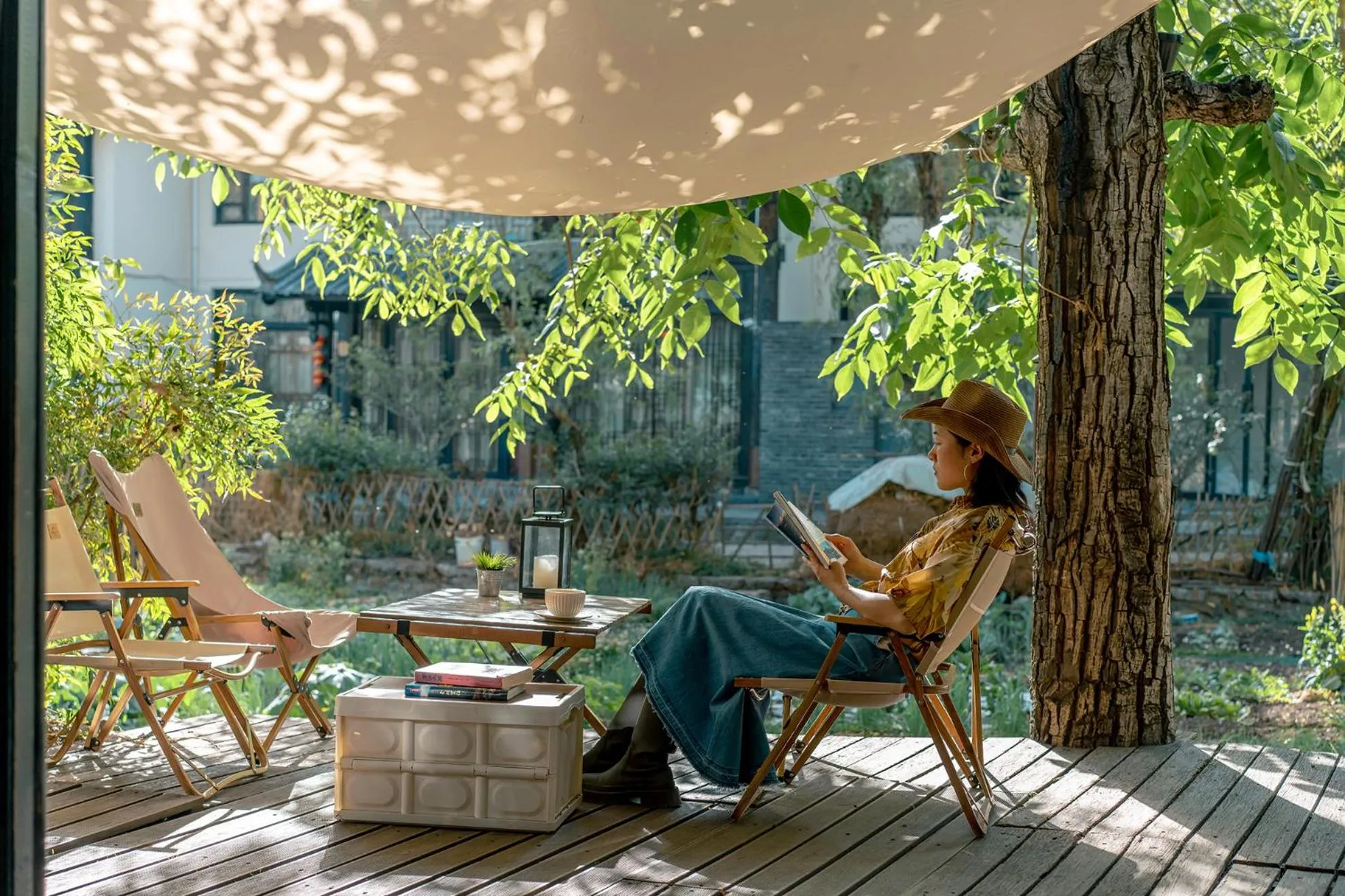 Lounge or bar in The Bivou Lijiang