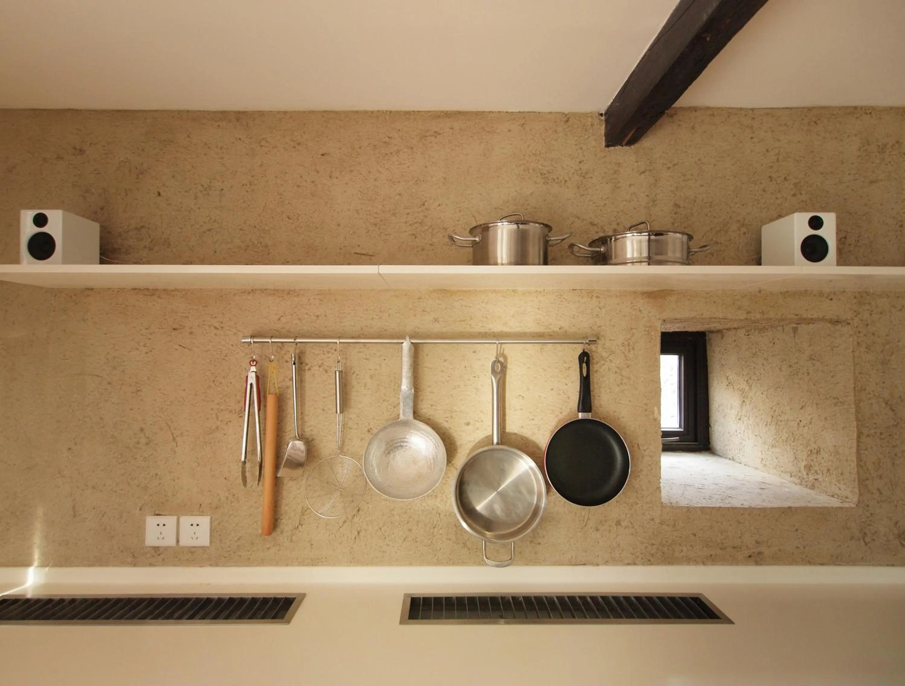 Decorative detail in The Bivou Lijiang