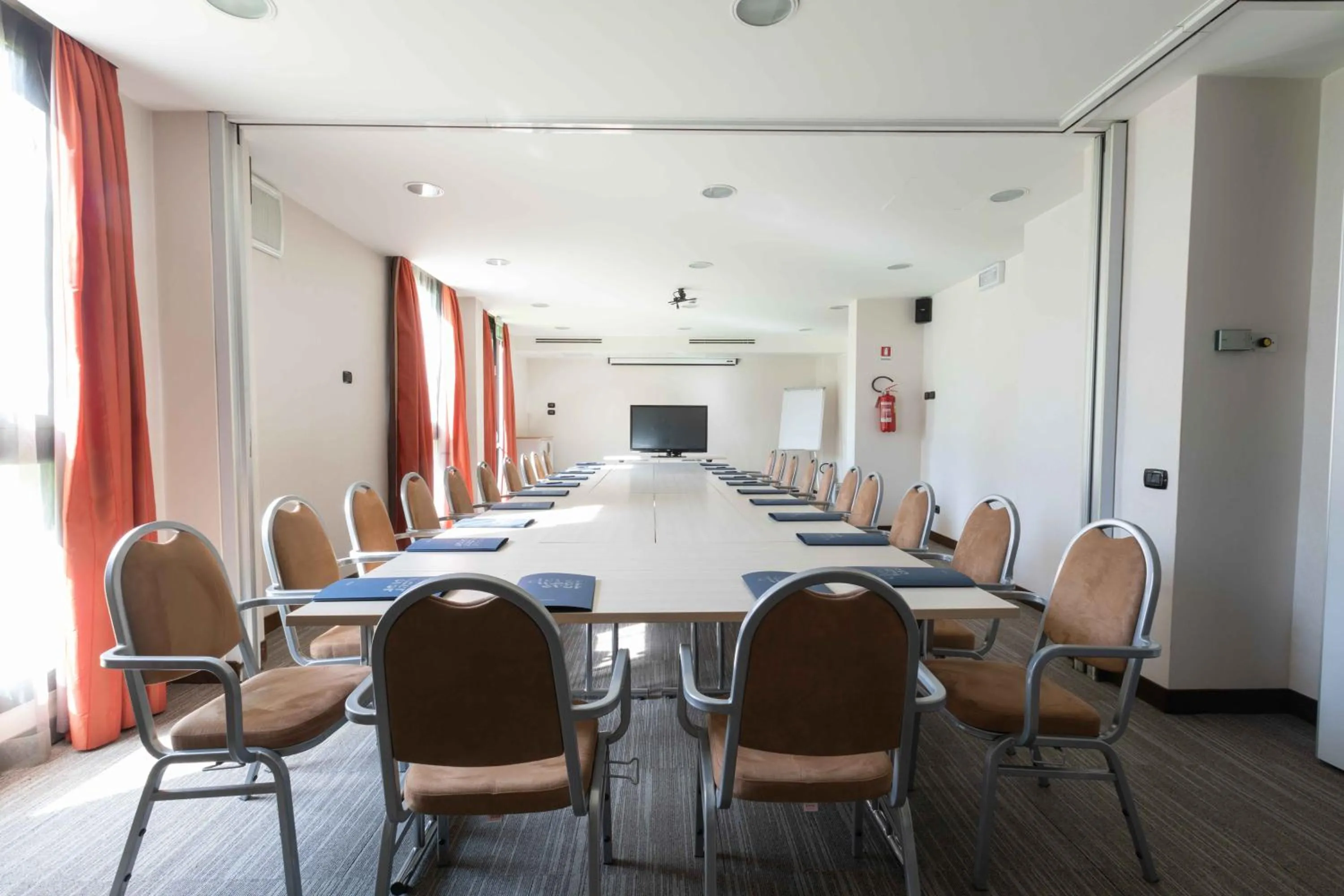 Business facilities in Belstay Milano Linate