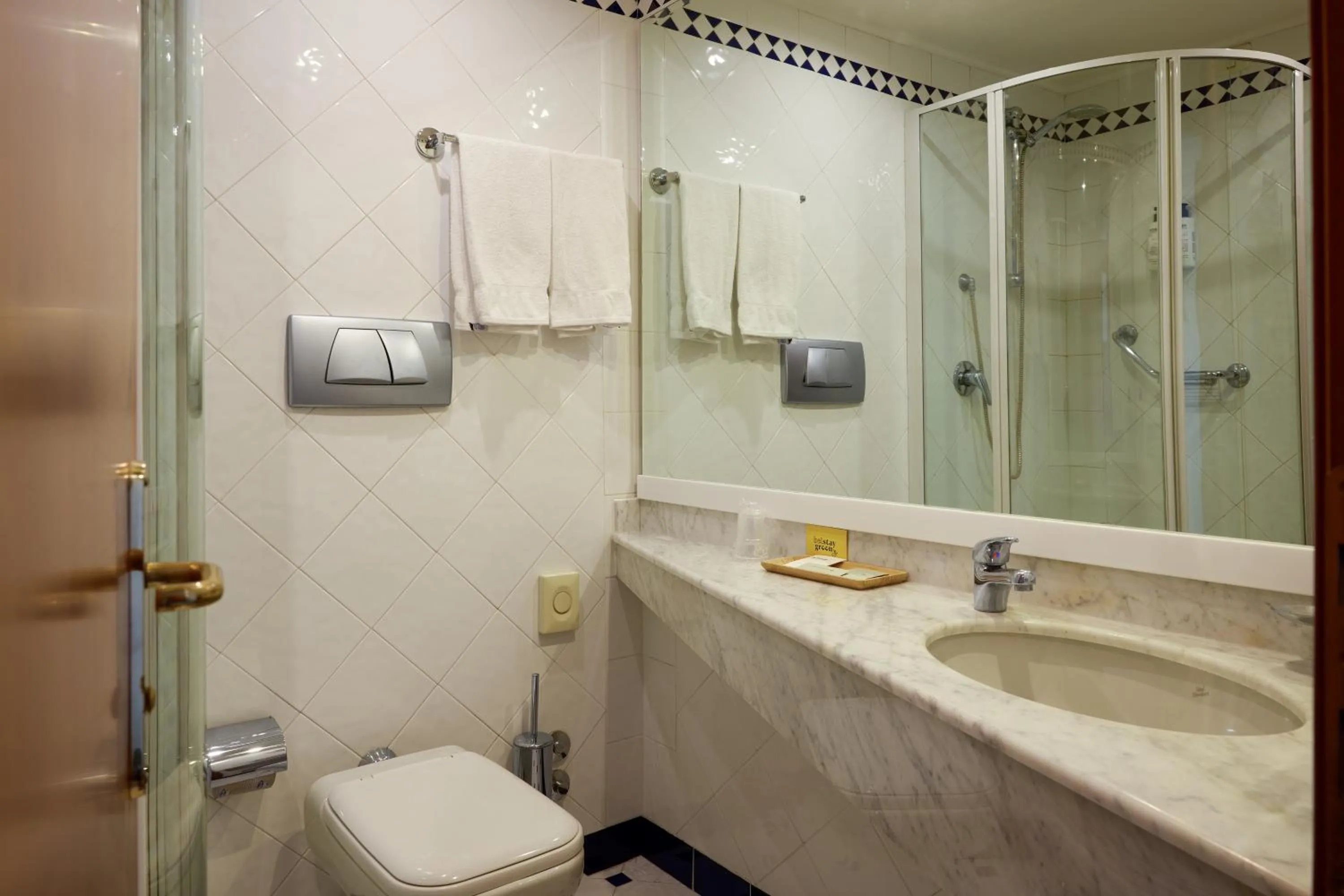 Bathroom in Belstay Milano Assago