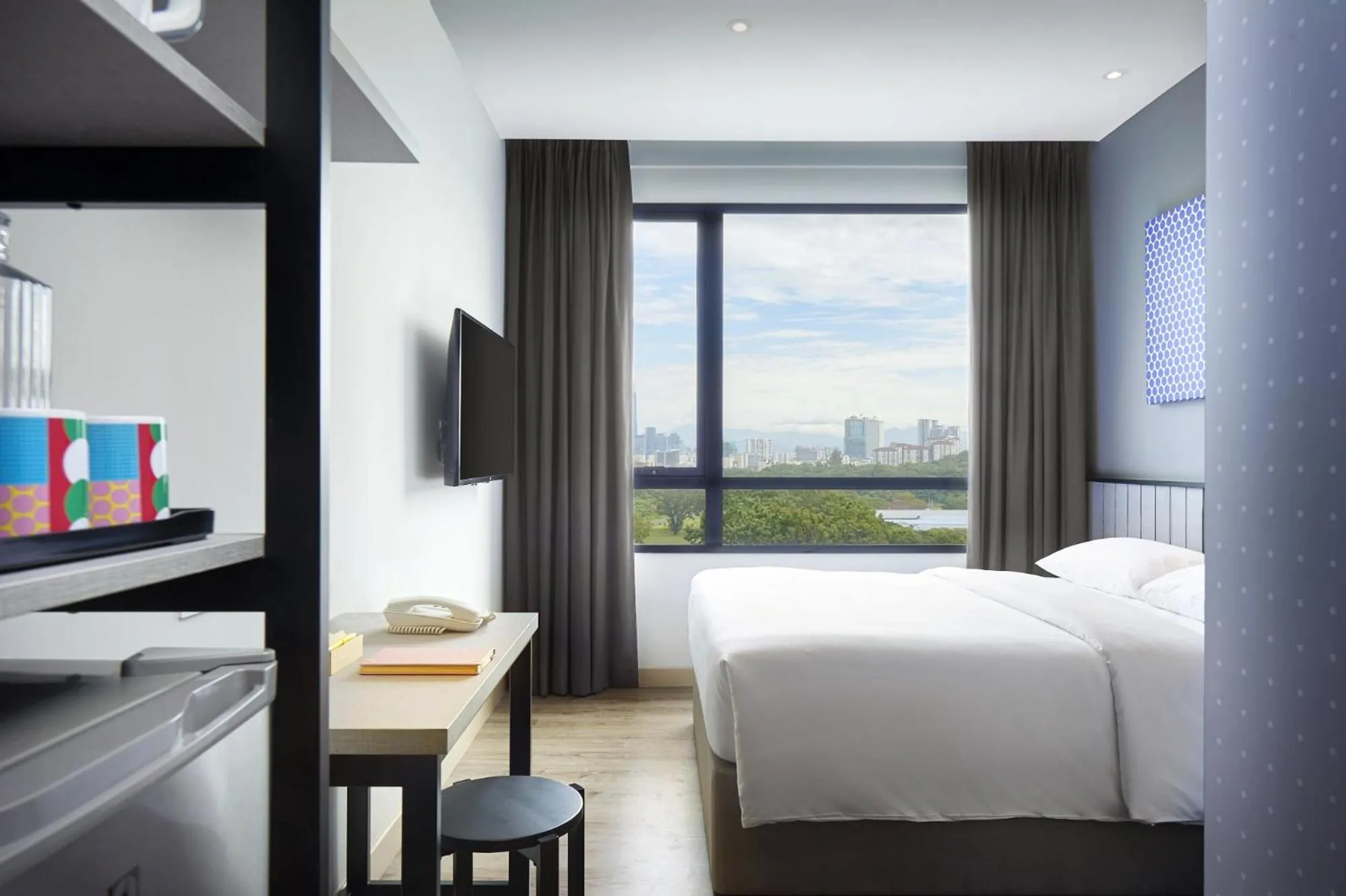 View (from property/room), Bed in Hotel Komune Living & Wellness Kuala Lumpur