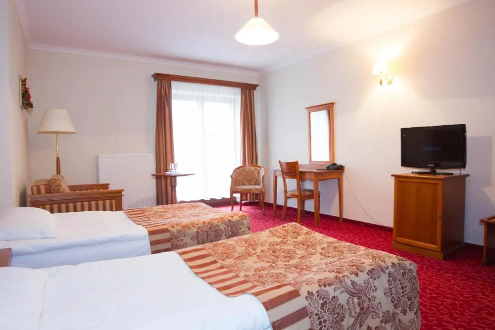 TV and multimedia, Bed in Hotel Stodółka