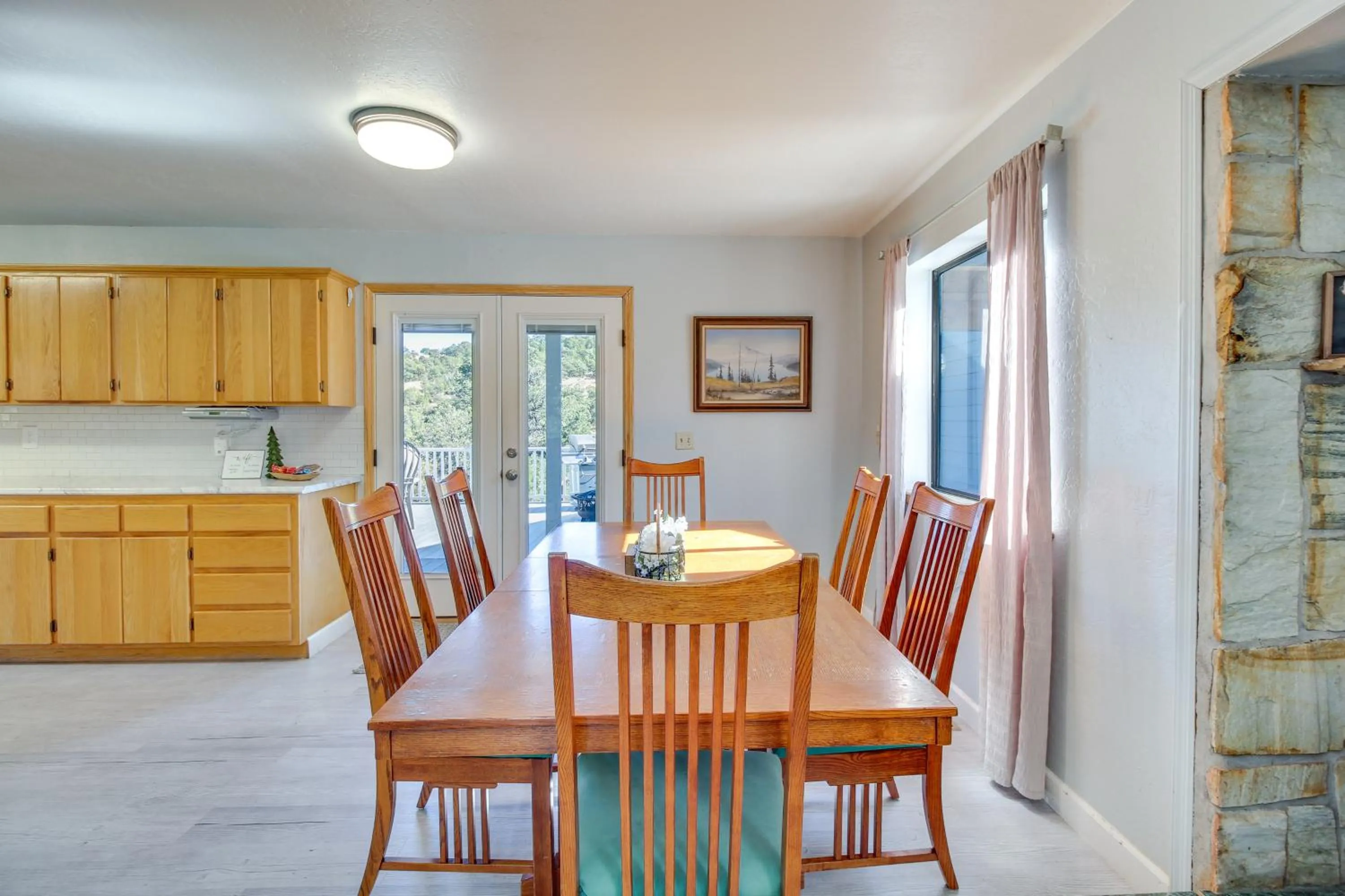 Eagar Vacation Rental Home with Spacious Deck!