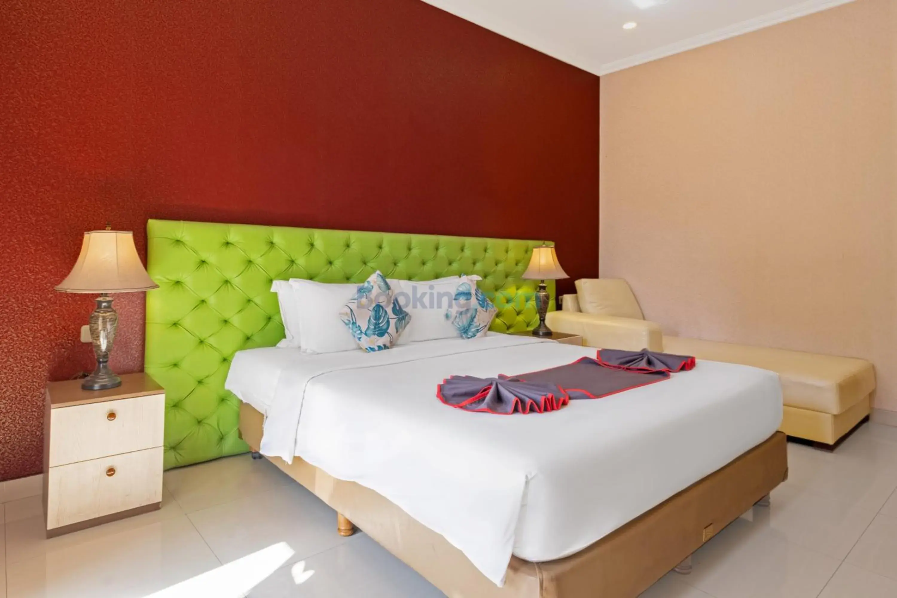 Bed in The Kanjeng Hotel Kuta Bed in The Kanjeng Hotel Kuta