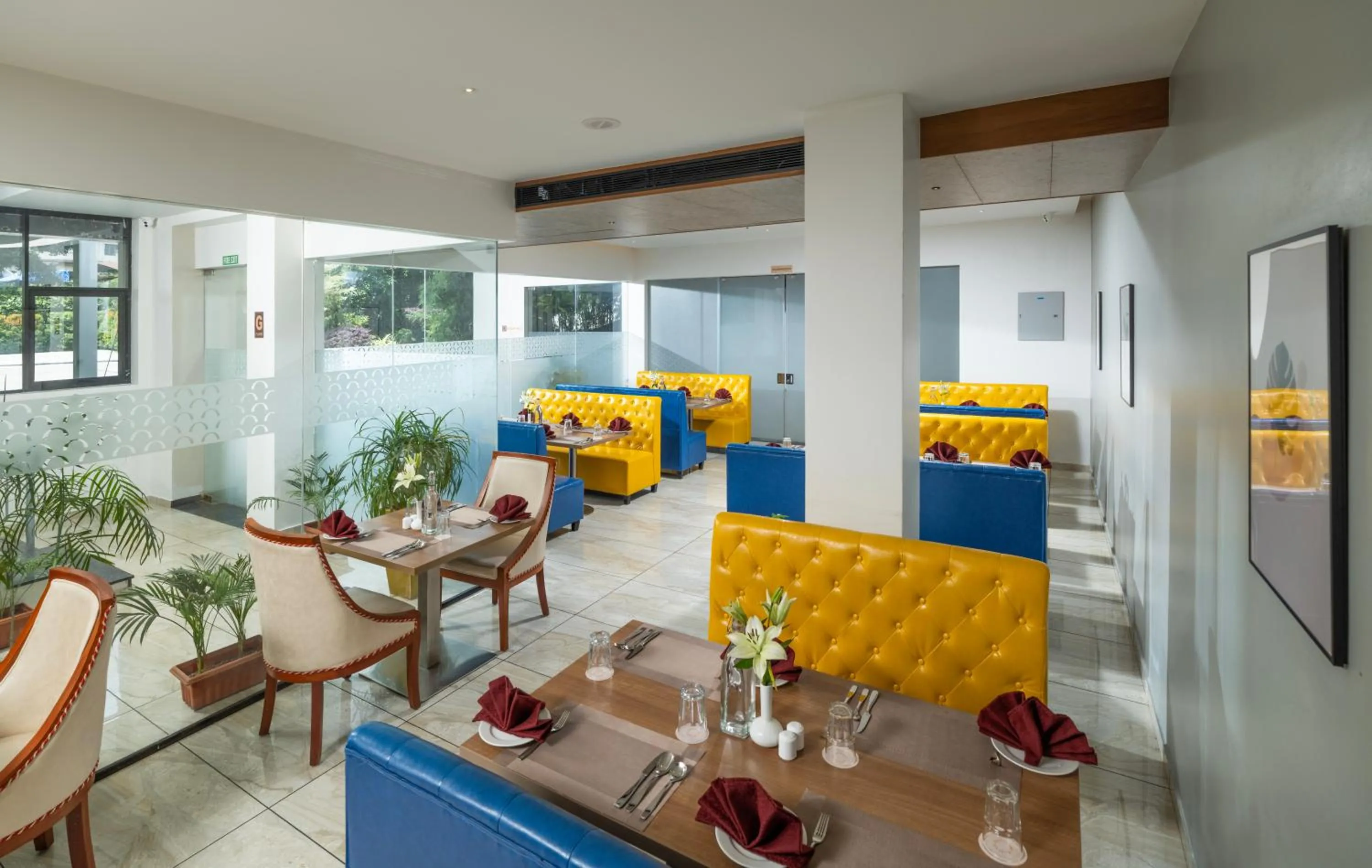 Restaurant/places to eat in Oshin Wayanad