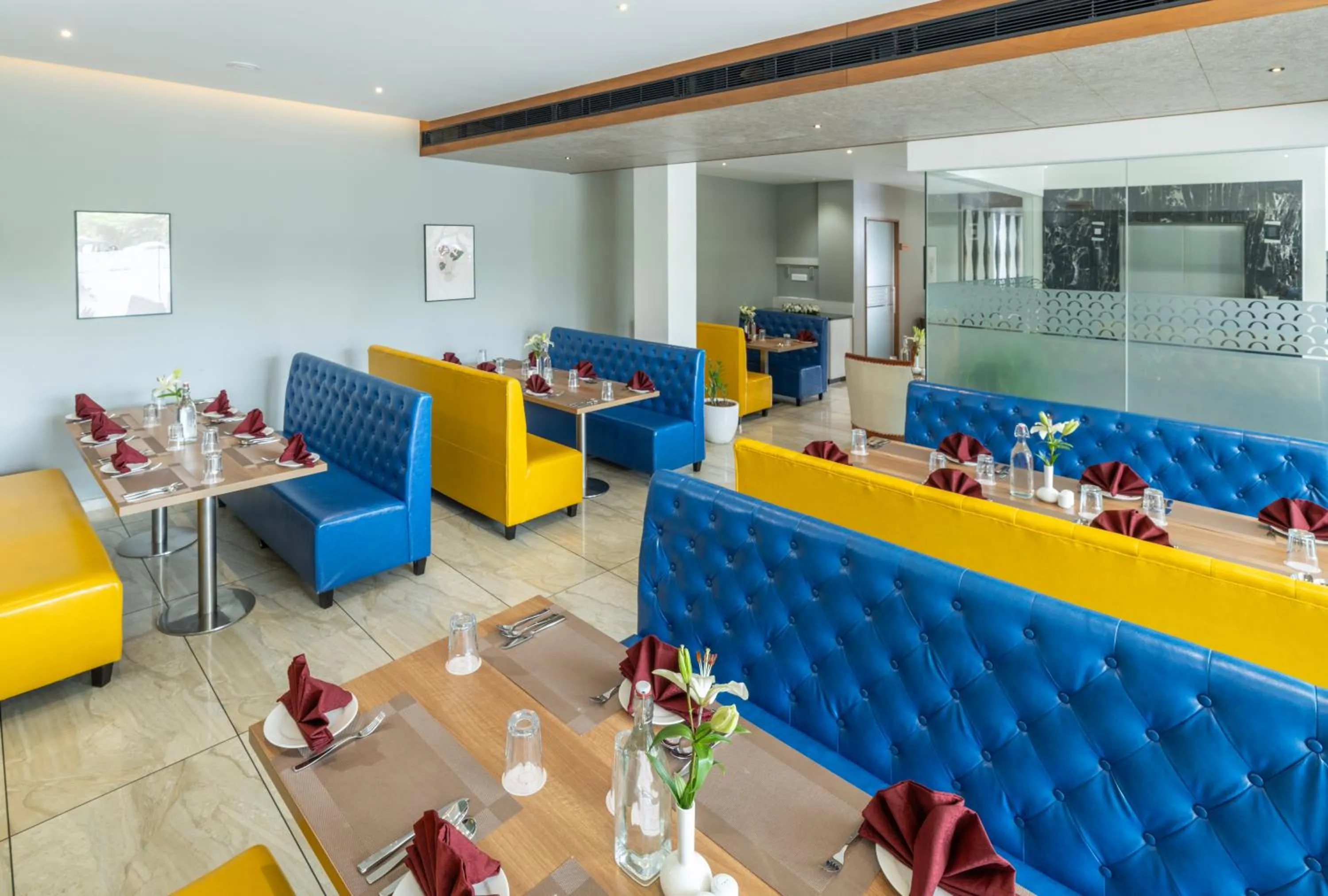Restaurant/places to eat in Oshin Wayanad