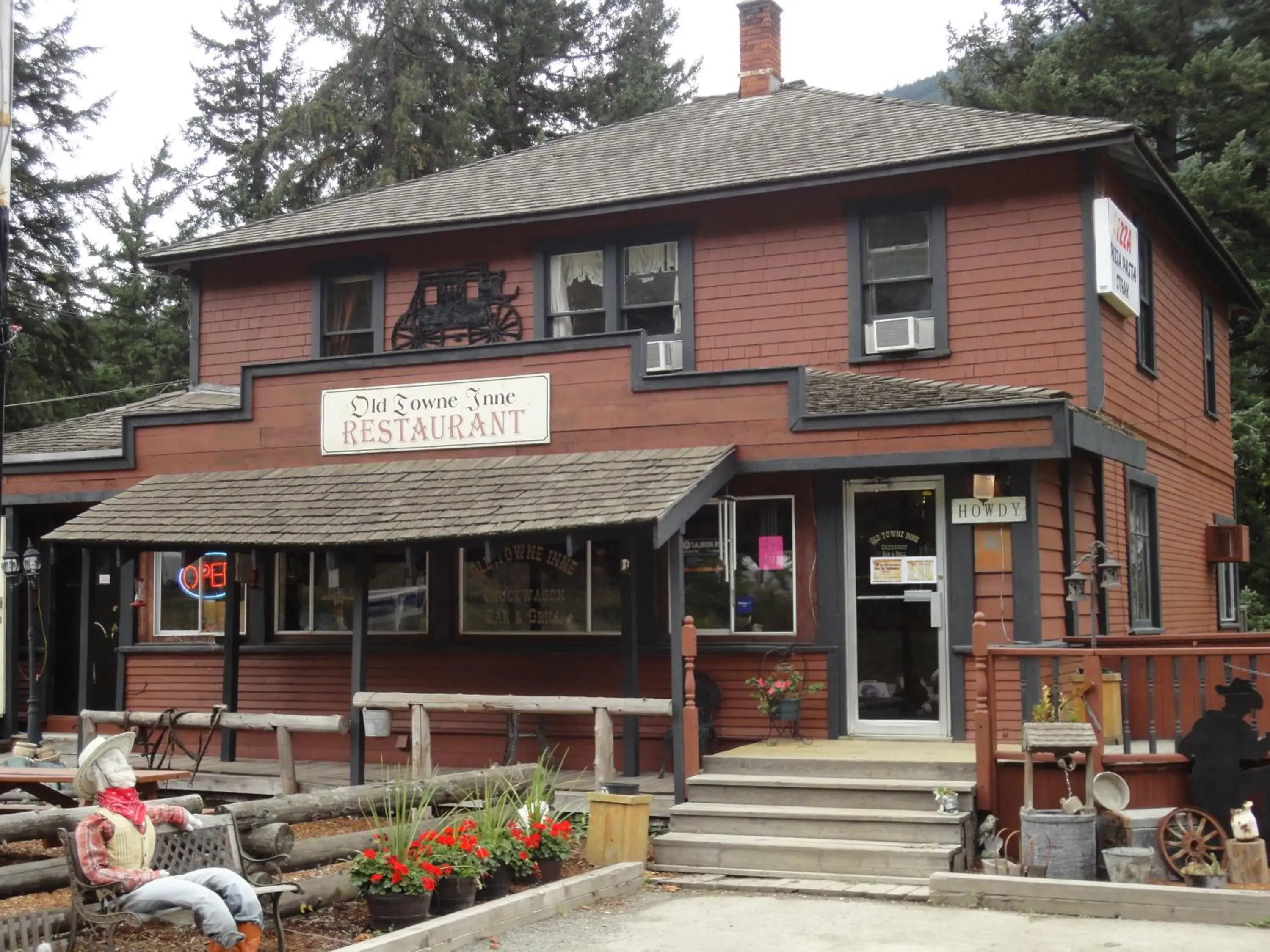 Old Towne Inne Chuckwagon Bar & Grill Old Towne Inne Chuckwagon Bar & Grill