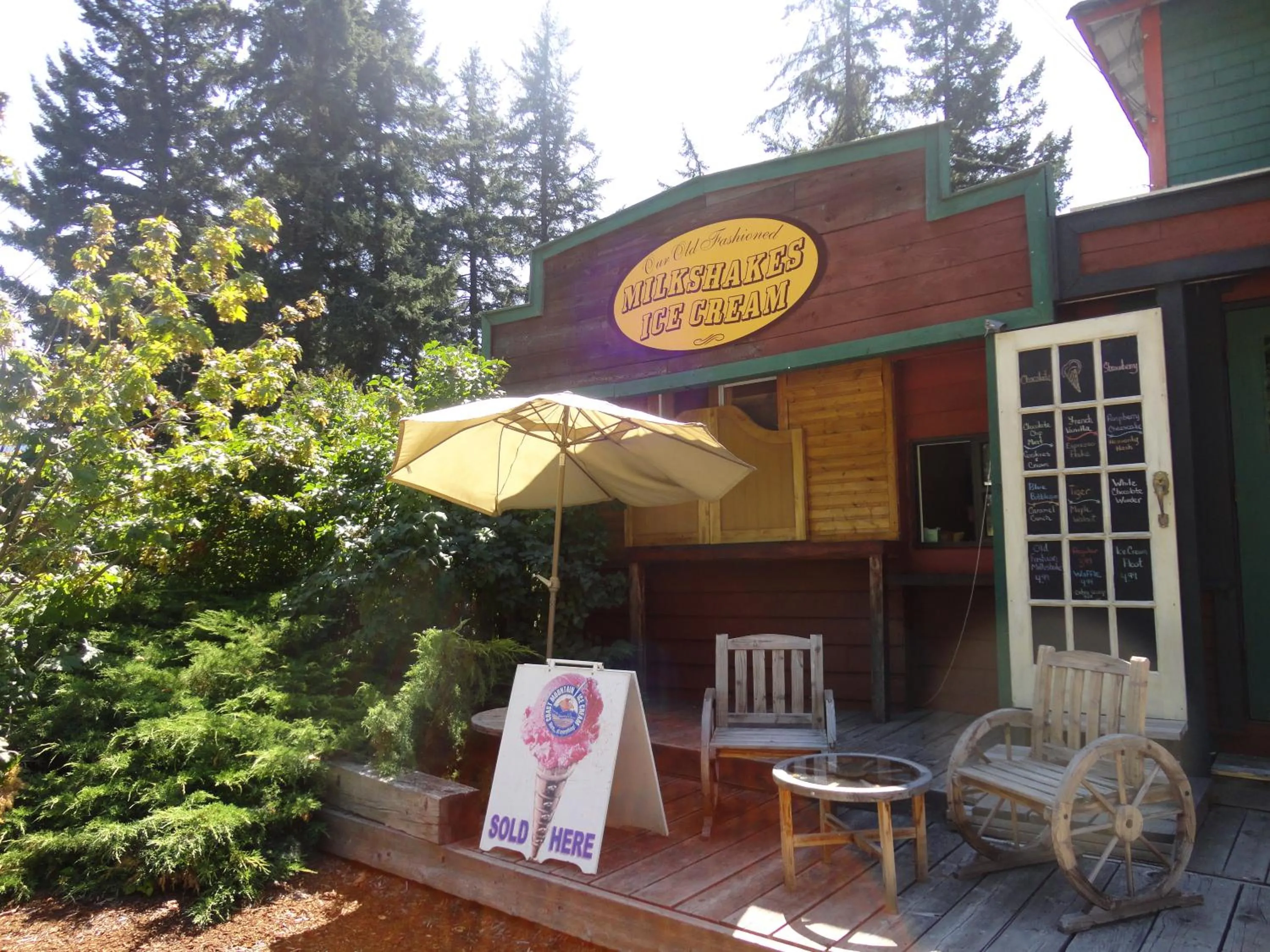 Old Towne Inne Chuckwagon Bar & Grill