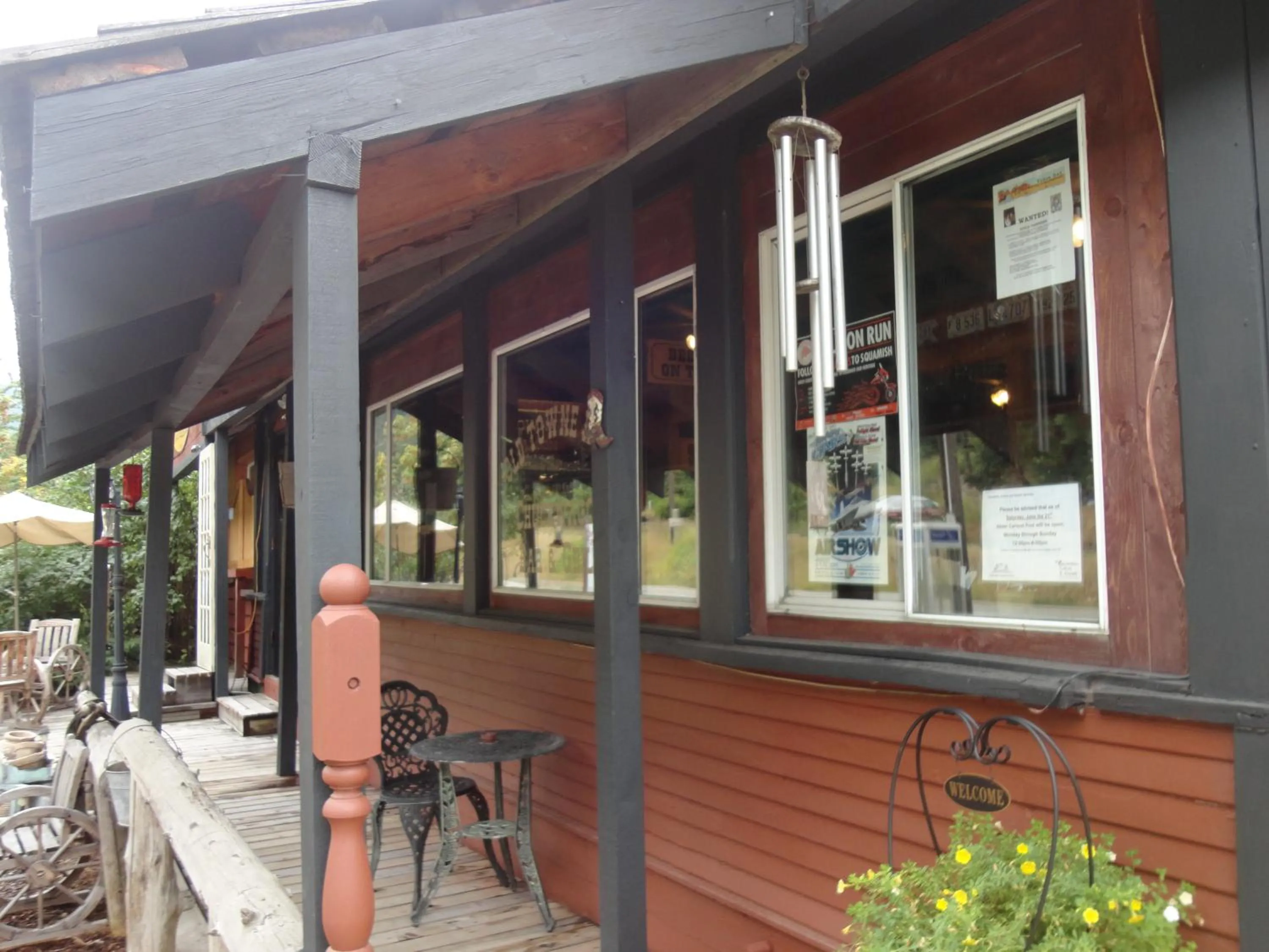 Old Towne Inne Chuckwagon Bar & Grill