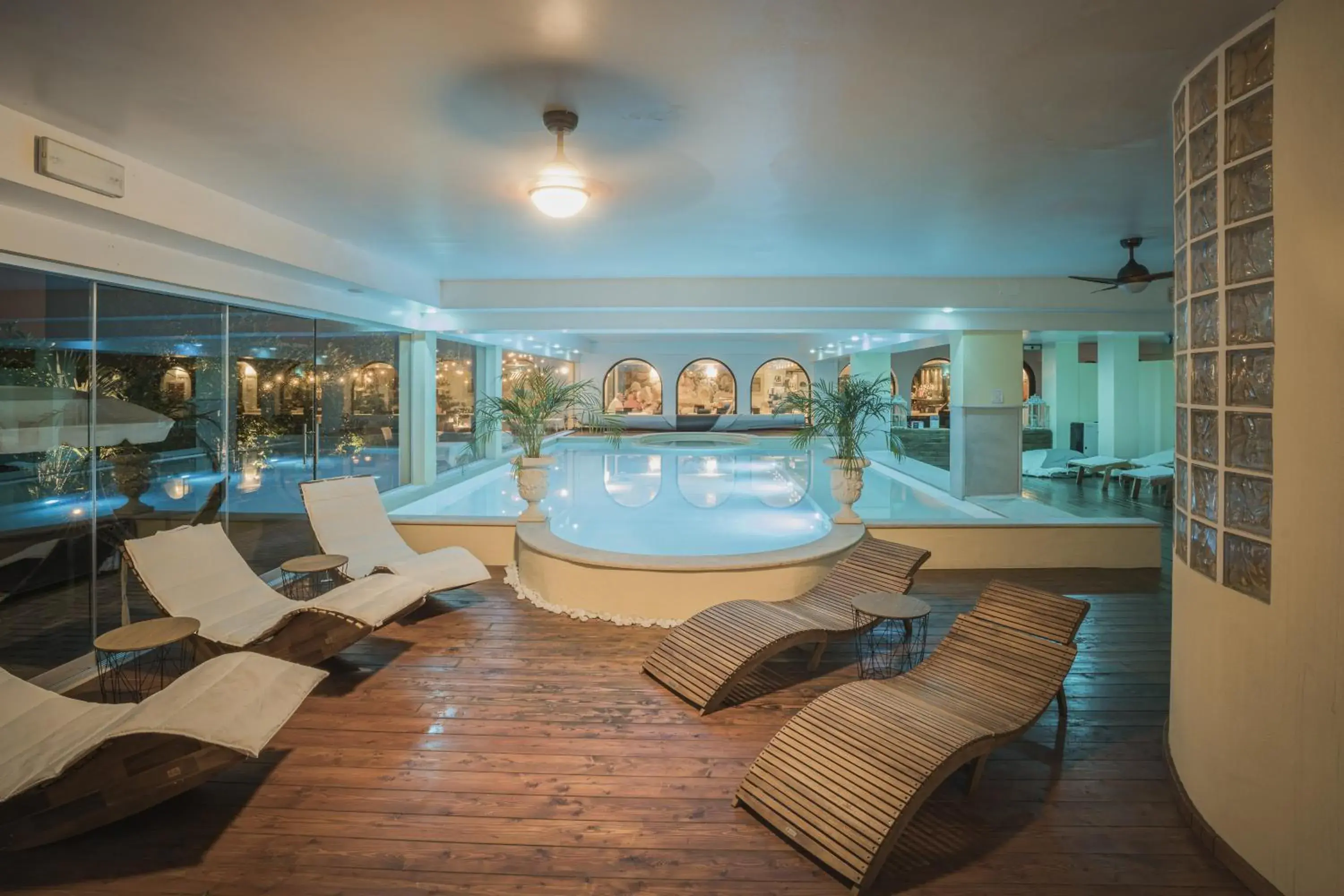 Pool view in Admiral Hotel Villa Erme Pool view in Admiral Hotel Villa Erme