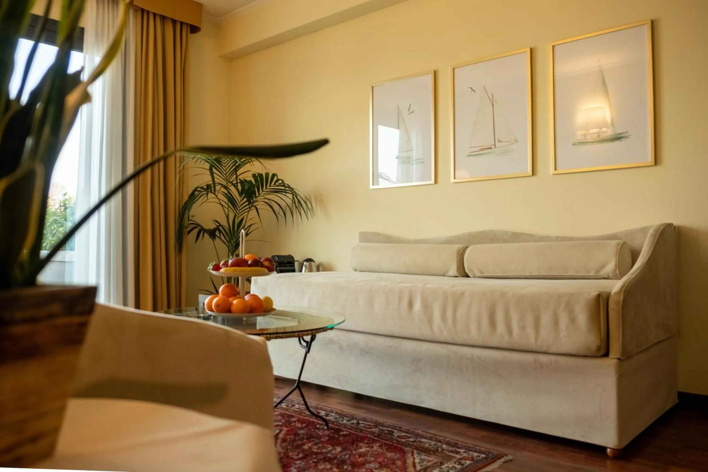 Living room in Admiral Hotel Villa Erme