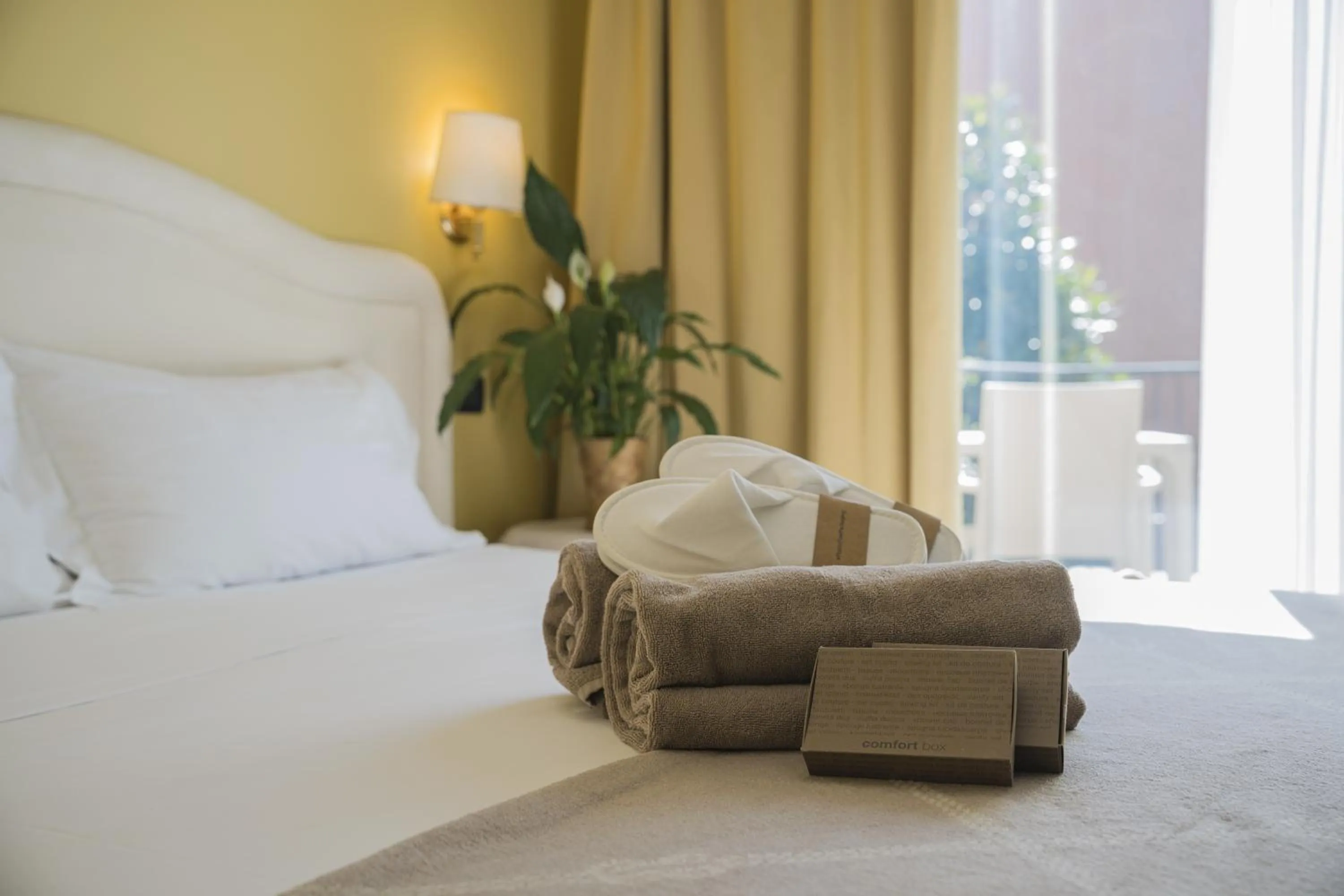 Bedroom, Bed in Admiral Hotel Villa Erme