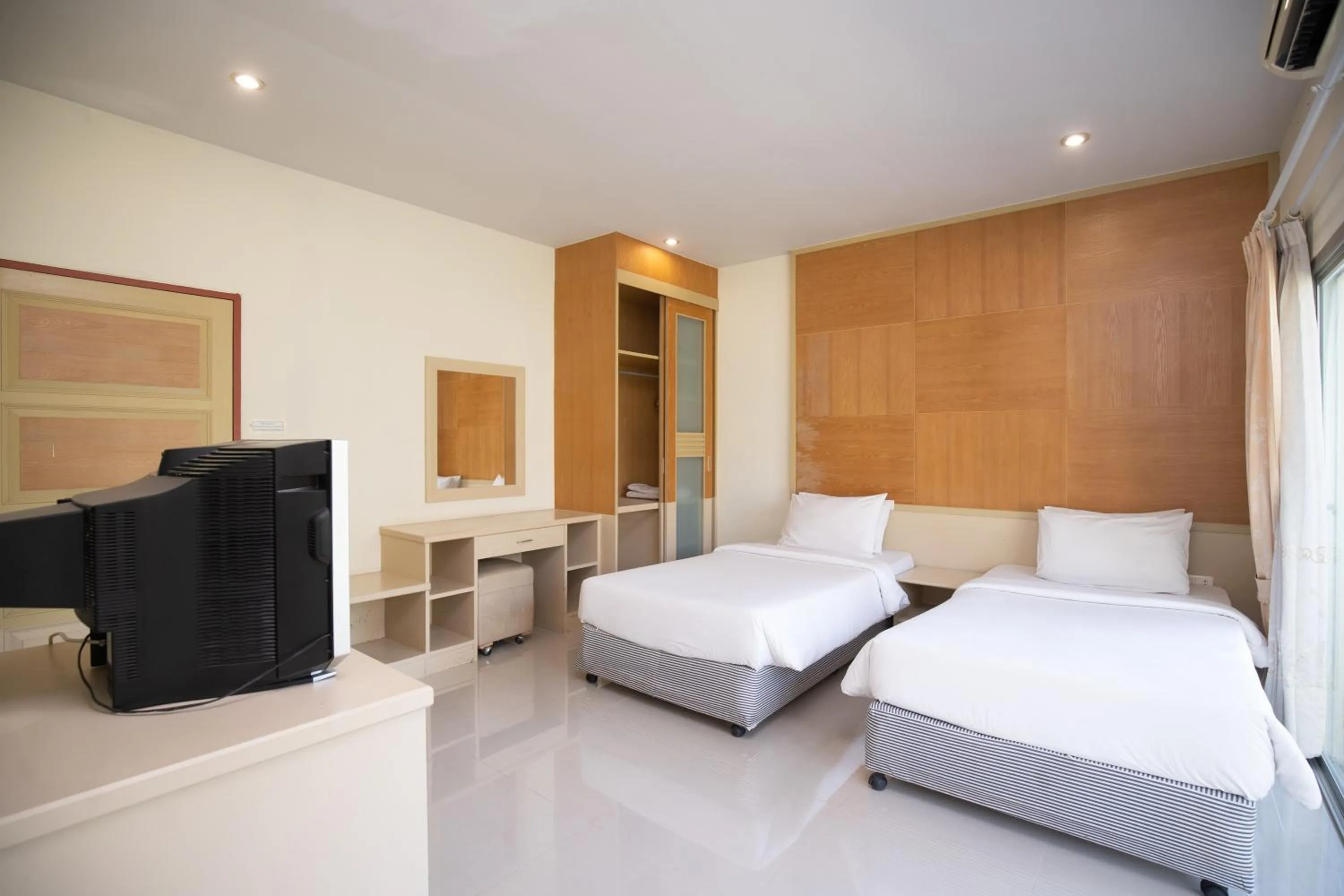 Bedroom, Bed in Thara Cholapruek Resort