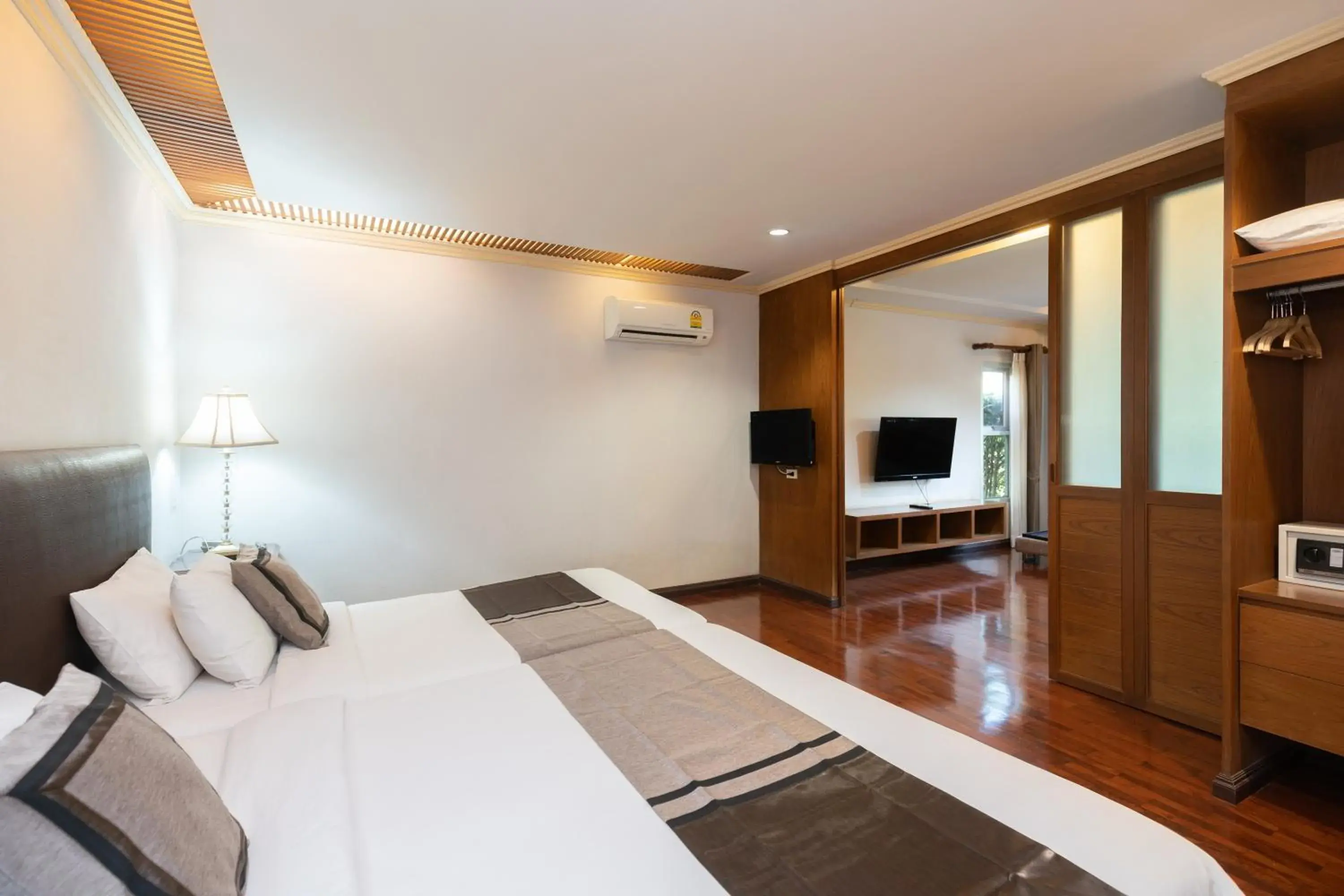 Bedroom, Bed in Thara Cholapruek Resort Bedroom, Bed in Thara Cholapruek Resort