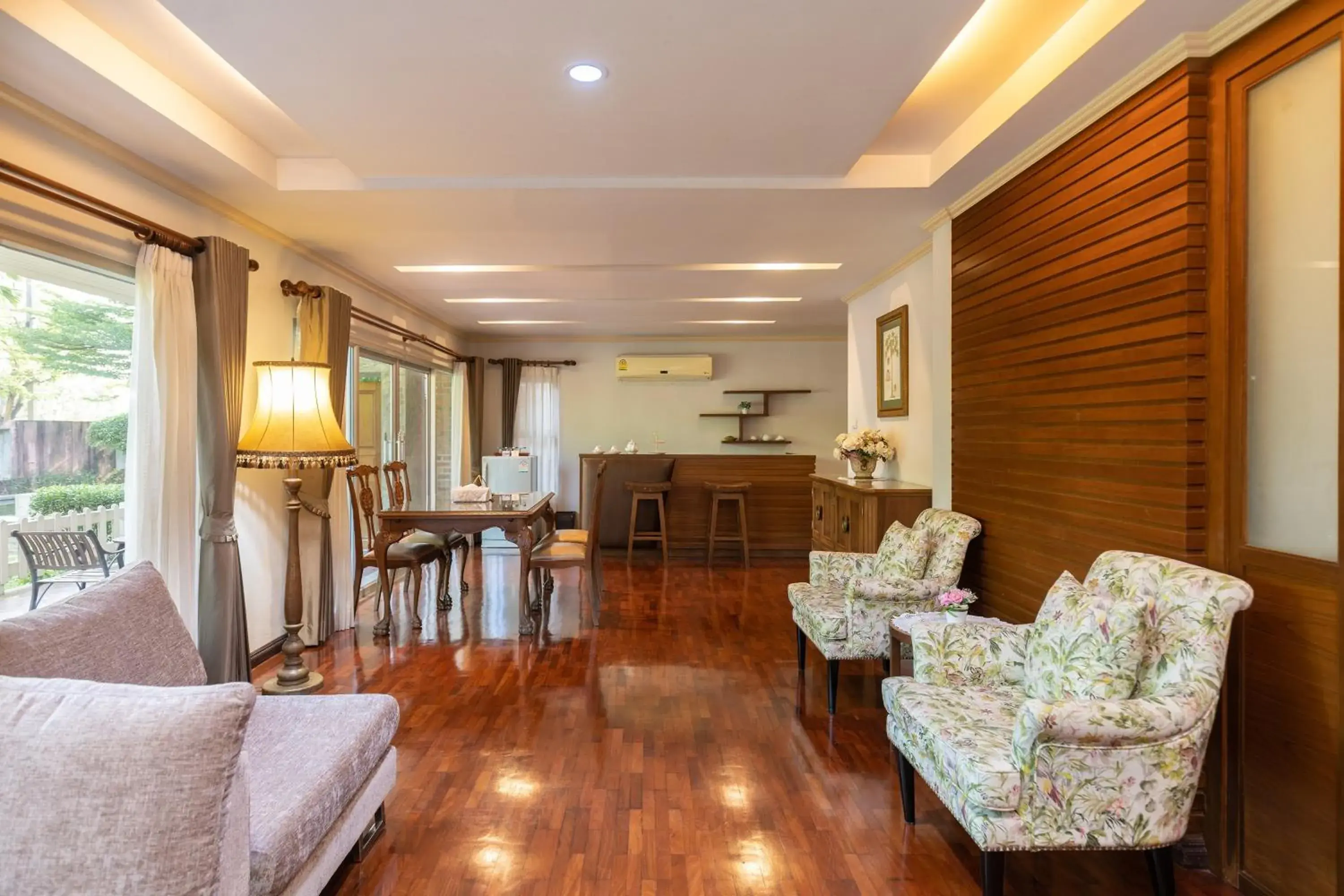 Living room in Thara Cholapruek Resort Living room in Thara Cholapruek Resort