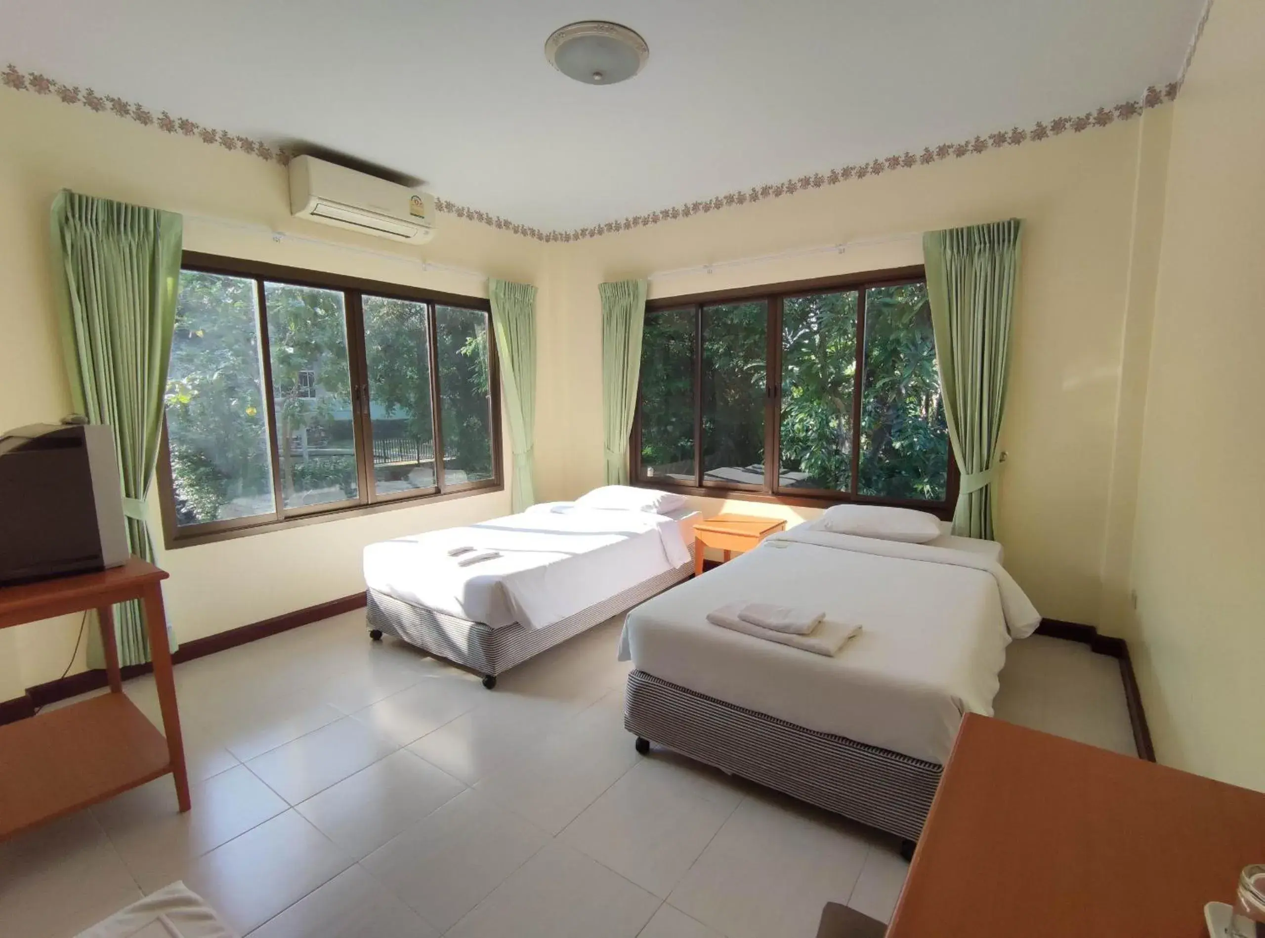 Bedroom, Bed in Thara Cholapruek Resort Bedroom, Bed in Thara Cholapruek Resort