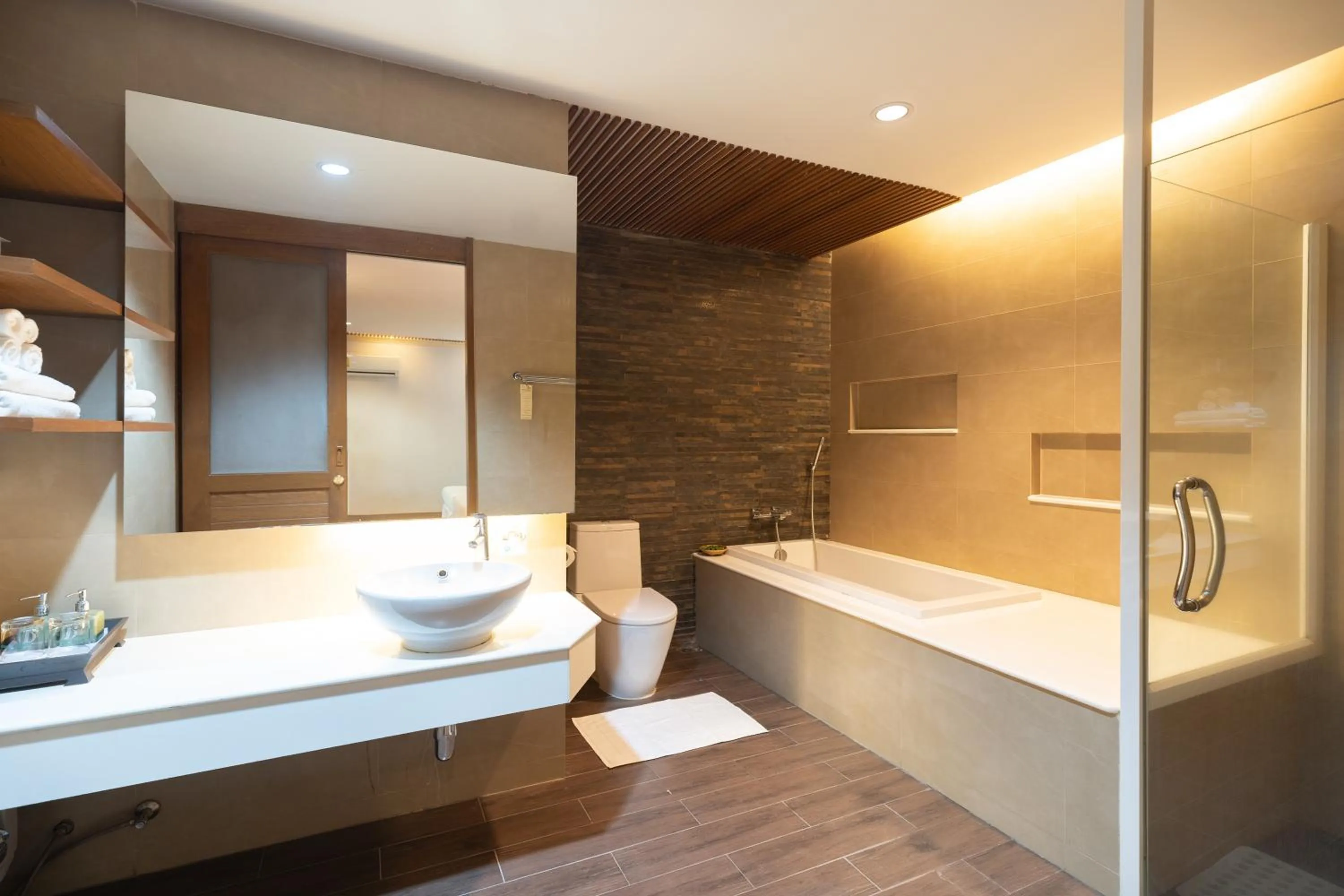 Bathroom in Thara Cholapruek Resort