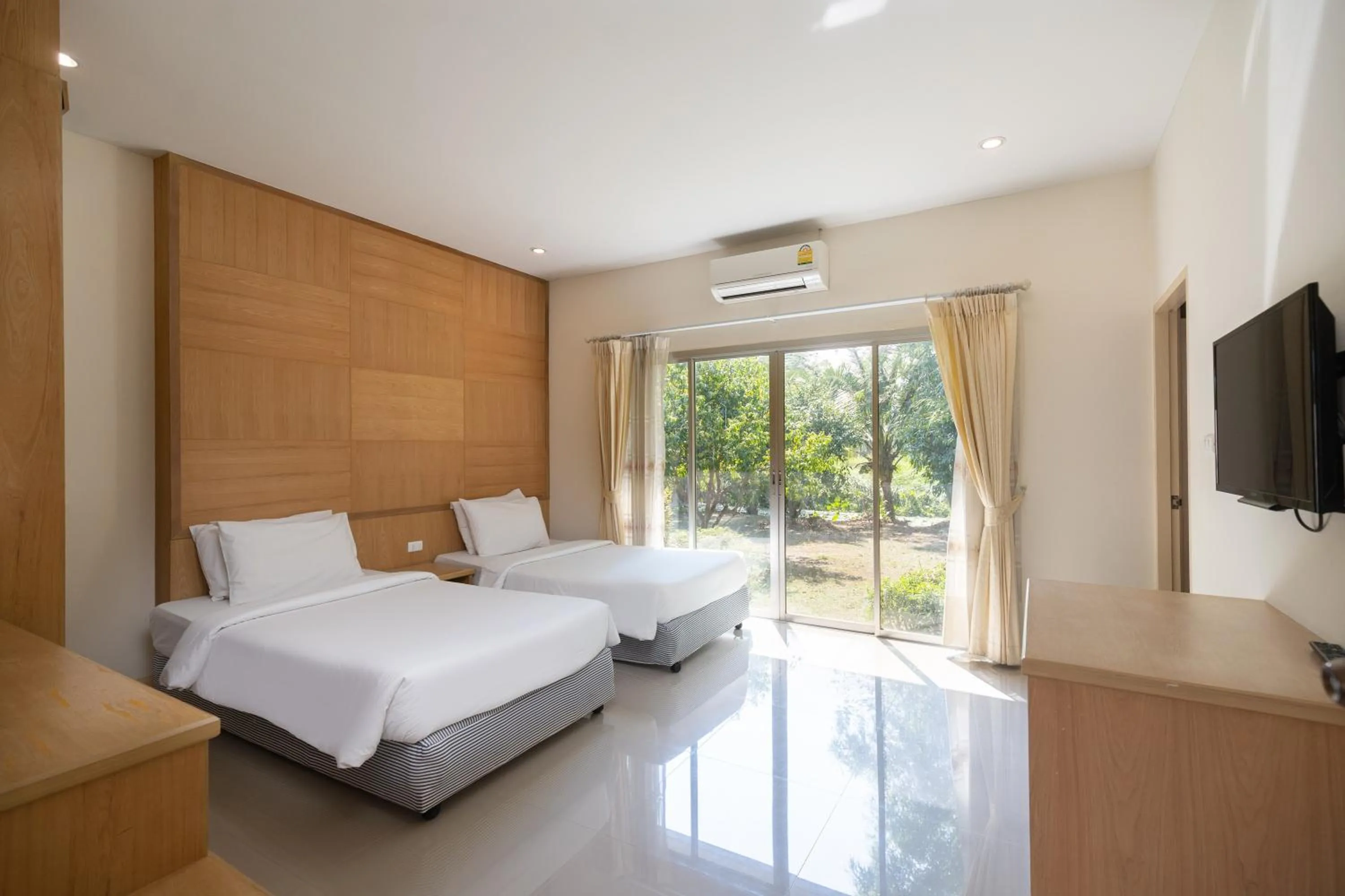 Bedroom, Bed in Thara Cholapruek Resort