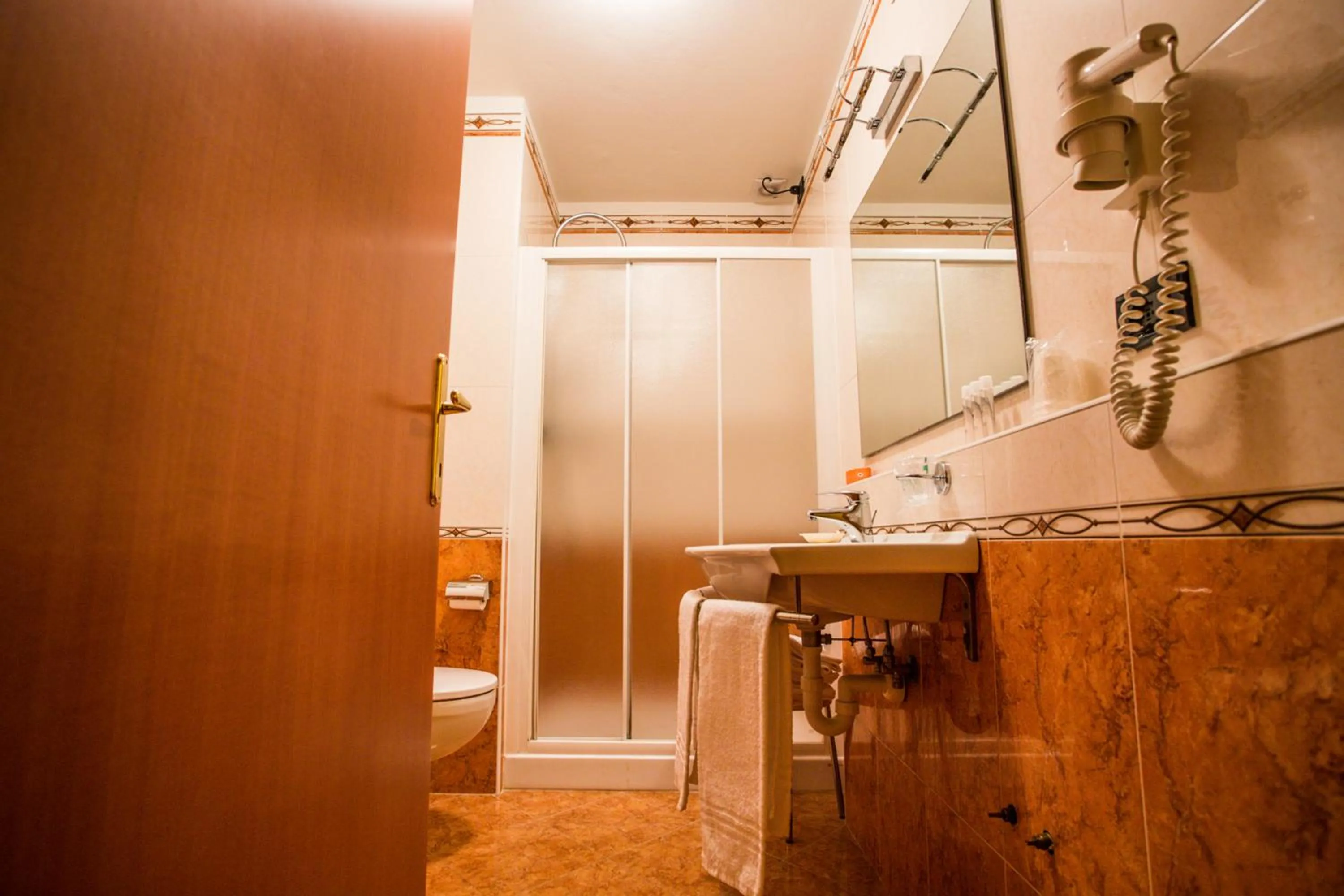 Bathroom in Hotel Patriarchi