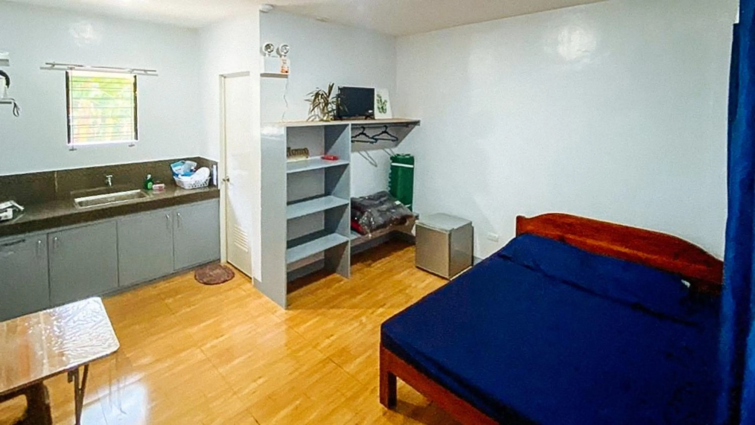 TV and multimedia in Irah's Guest House RedPartner