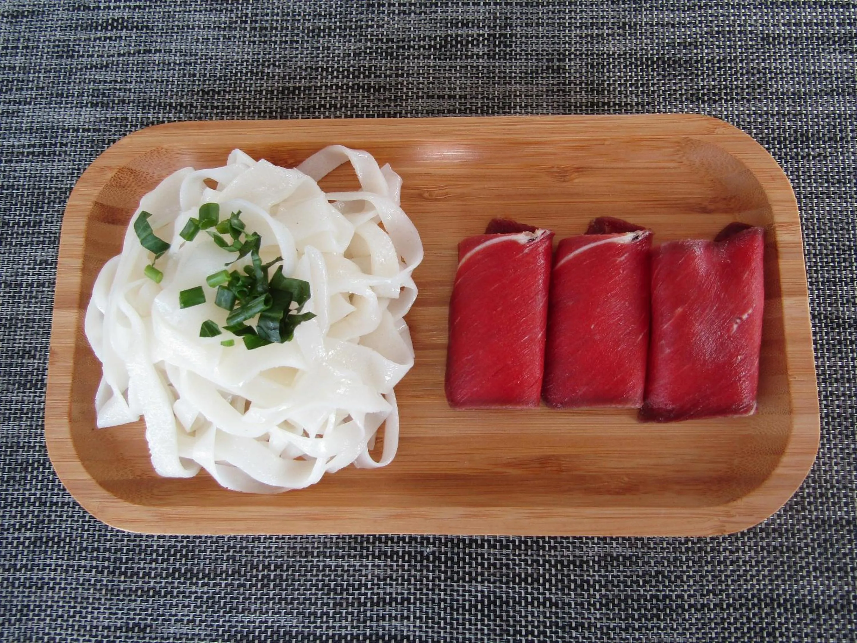 Restaurant/places to eat in V V Hotel Battambang