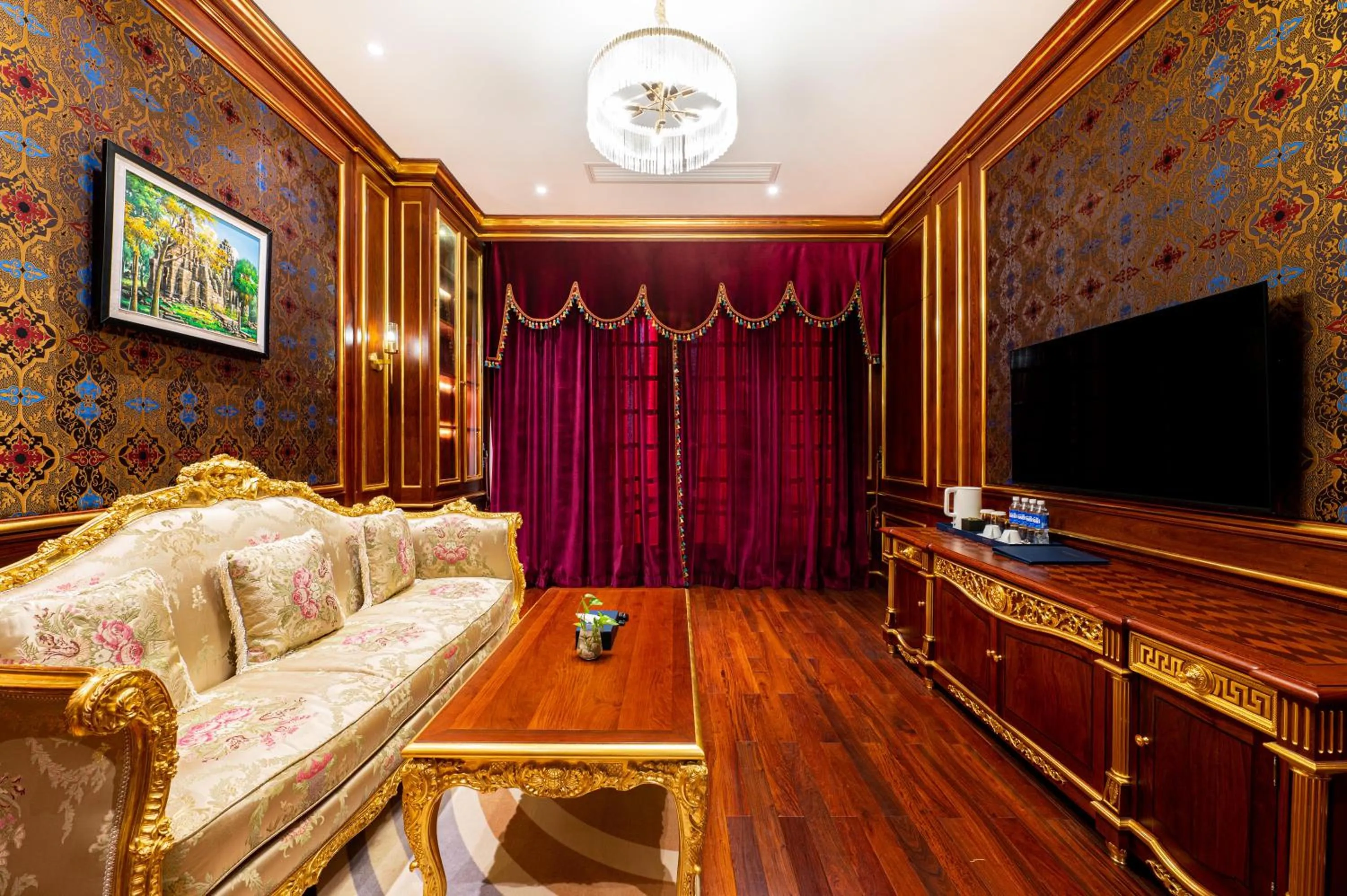 Bed in V V Hotel Battambang