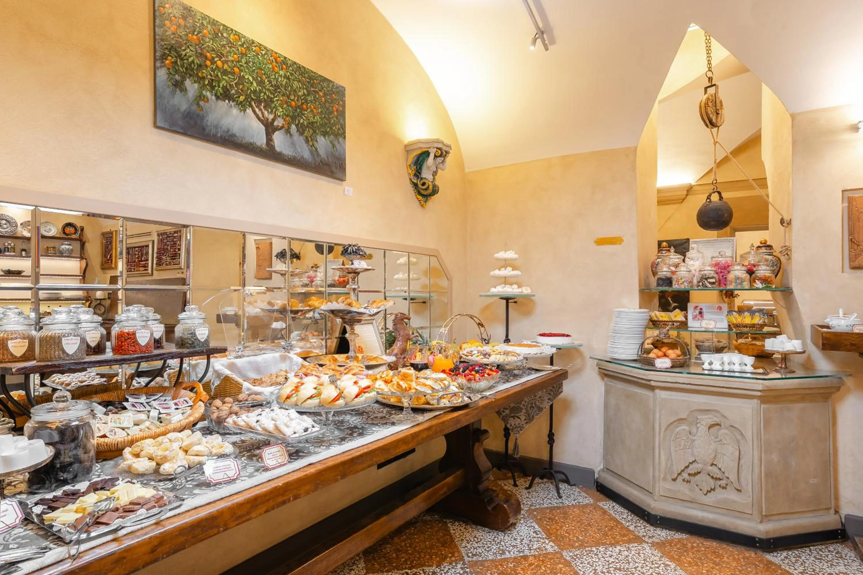 Buffet breakfast in Art Hotel Commercianti