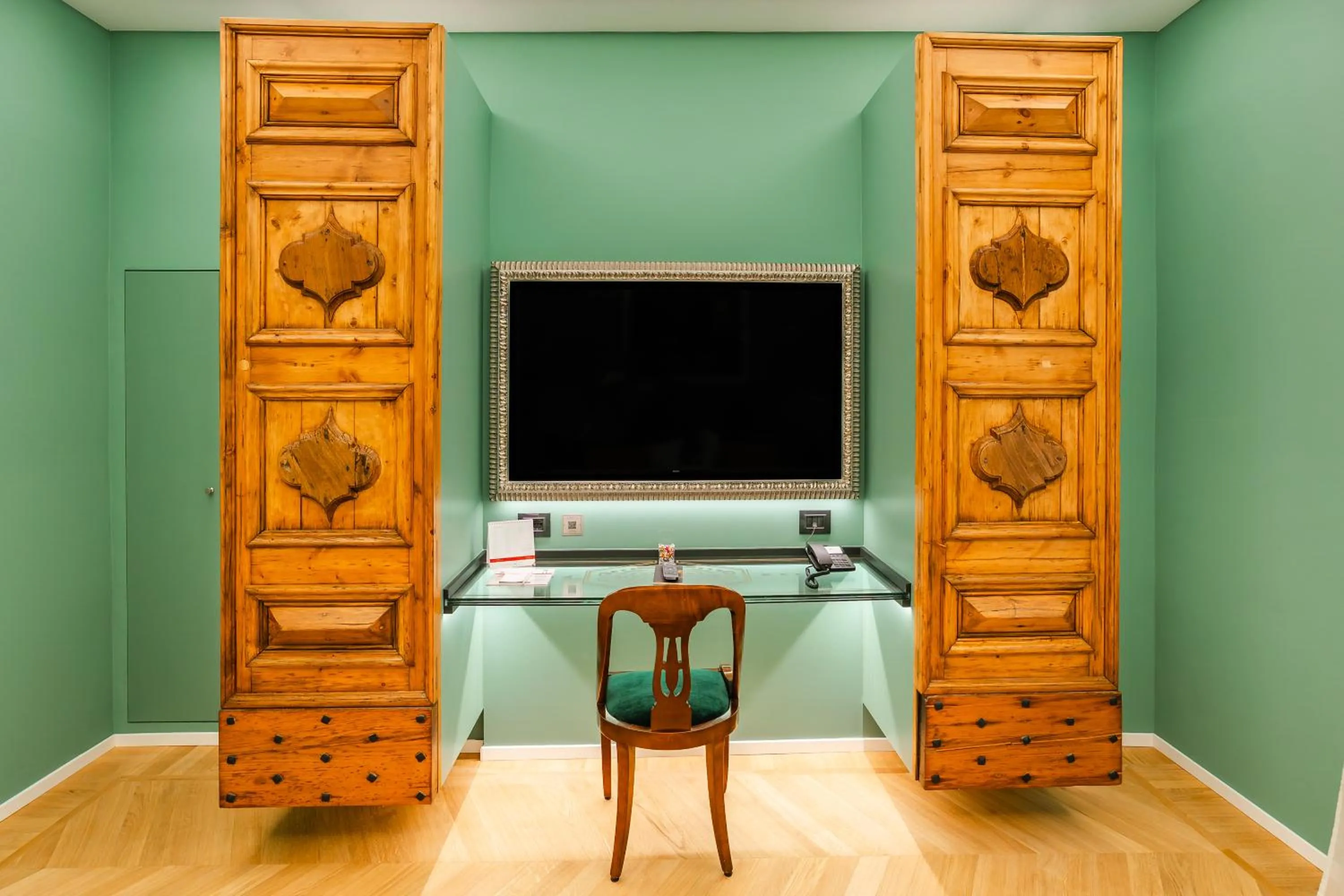 Decorative detail in Art Hotel Commercianti