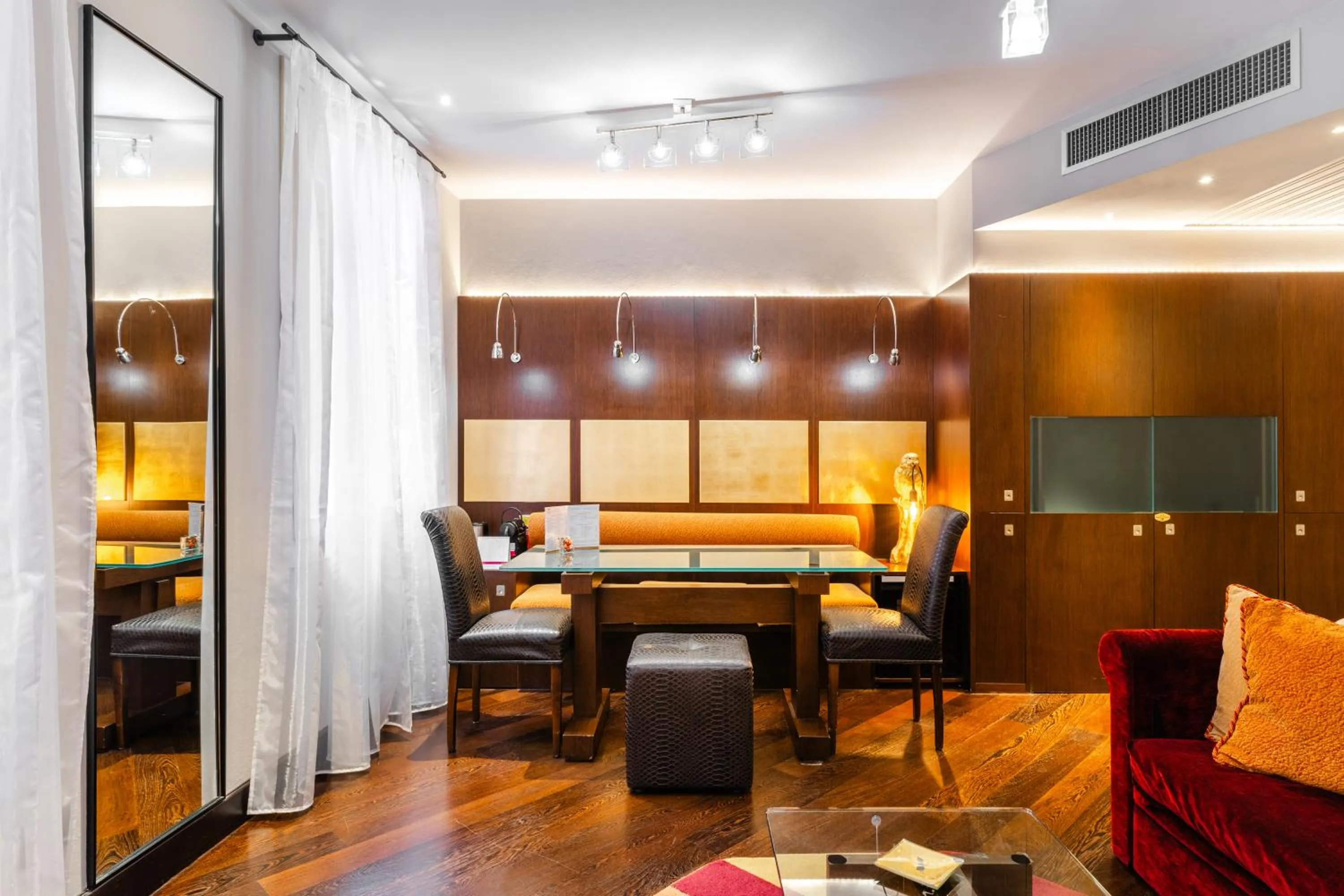 Photo of the whole room in Art Hotel Commercianti