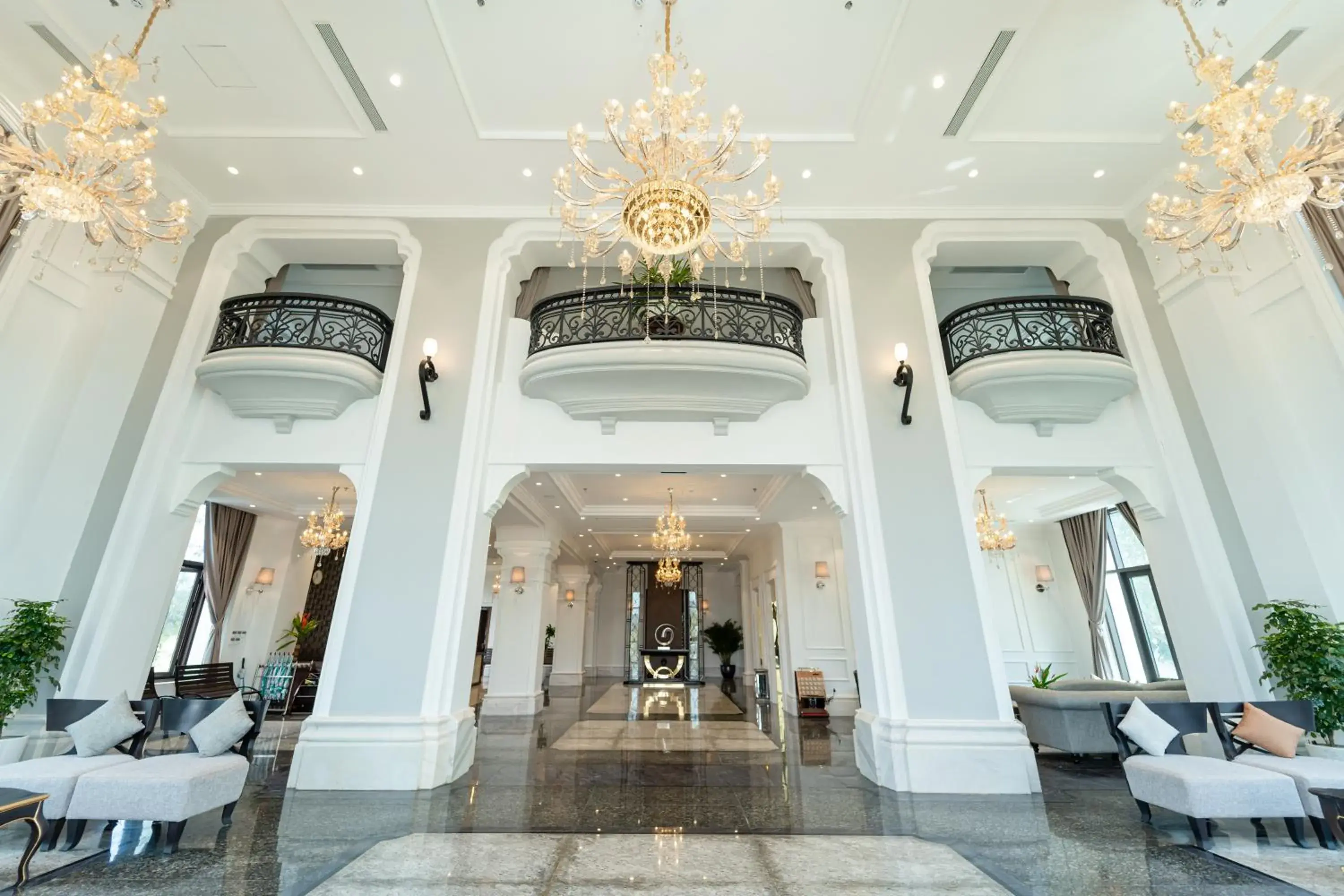 Property building in Rex Quang Binh Hotel Property building in Rex Quang Binh Hotel