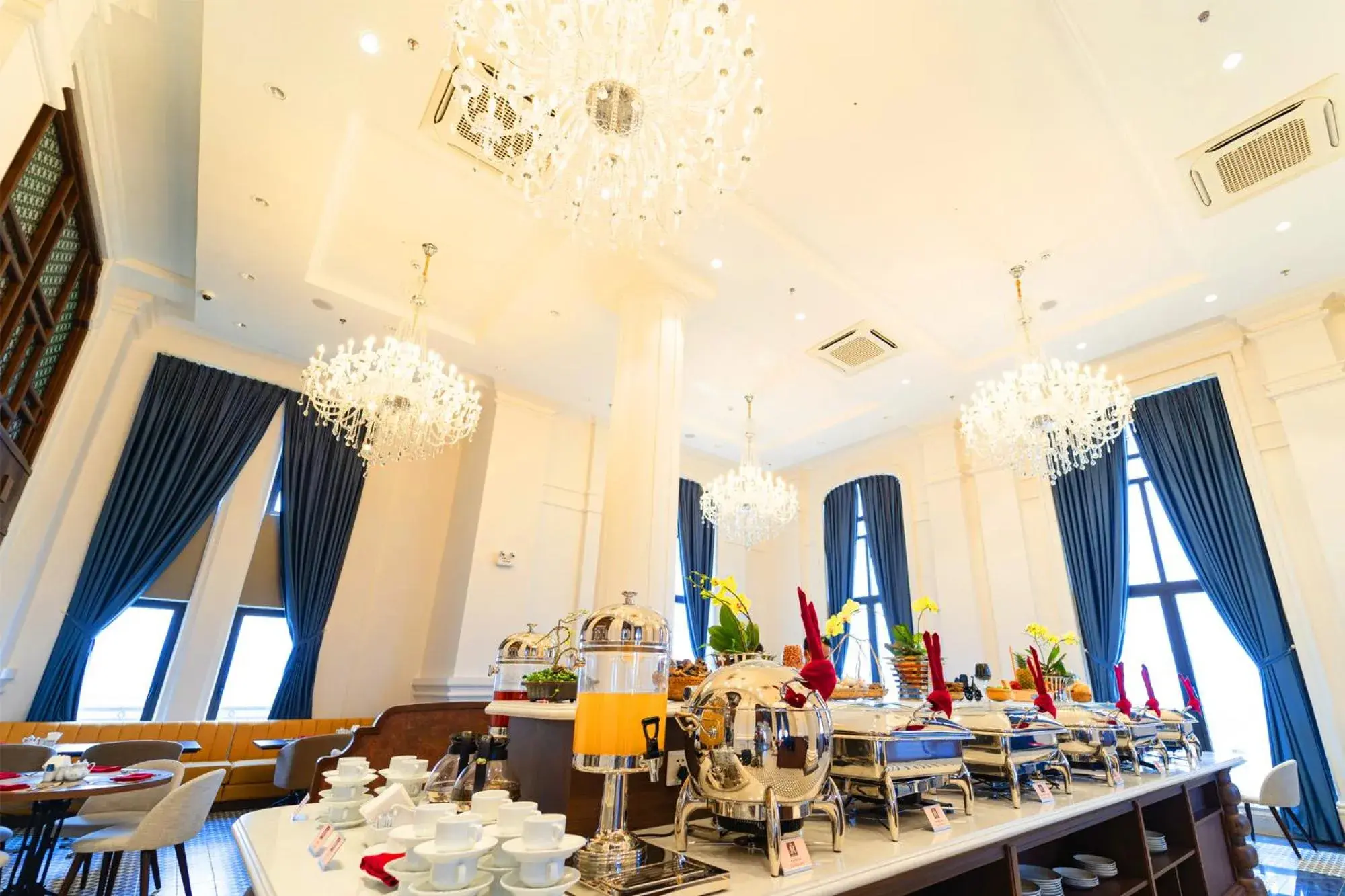 Restaurant/places to eat in Rex Quang Binh Hotel Restaurant/places to eat in Rex Quang Binh Hotel