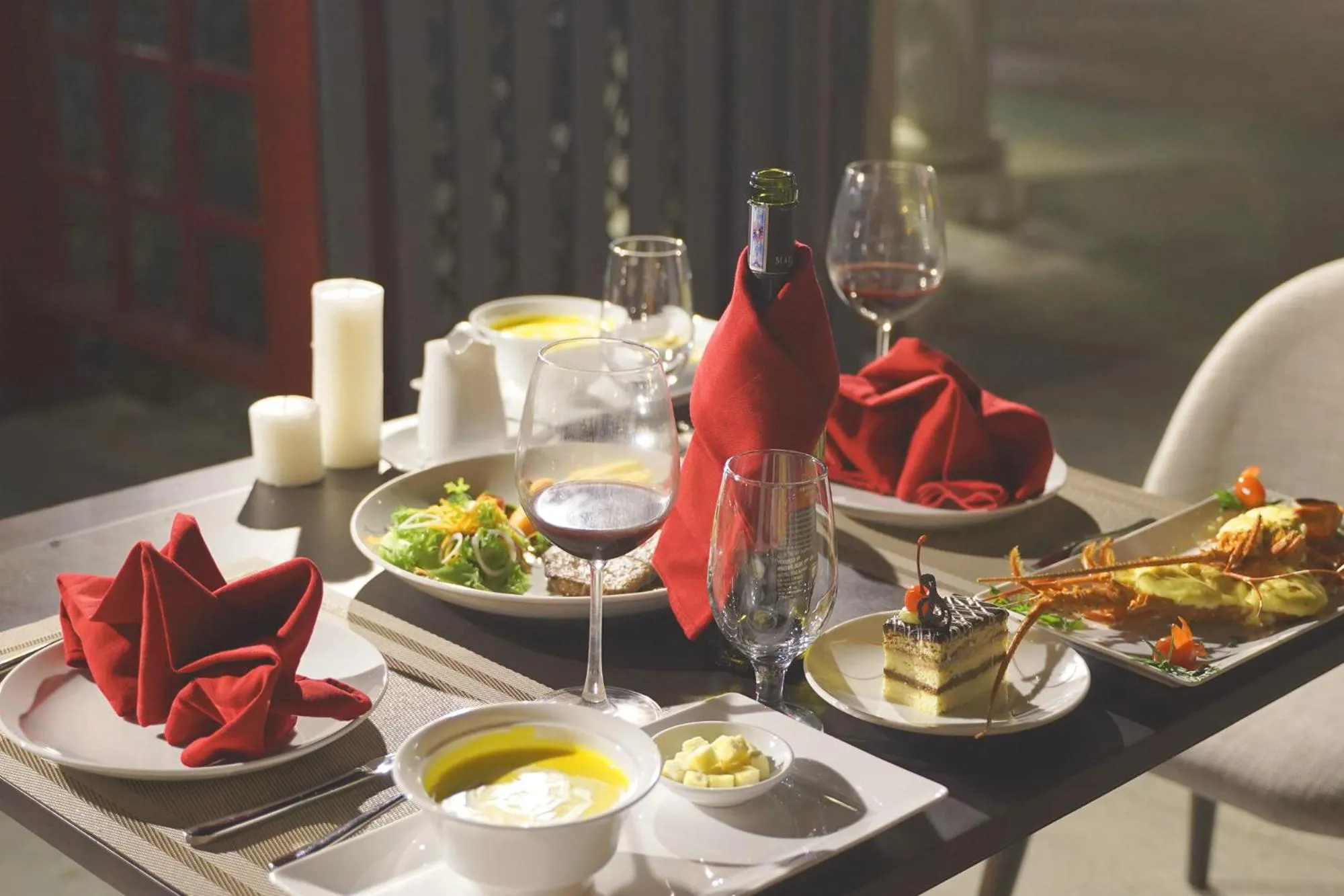 Food and drinks in Rex Quang Binh Hotel