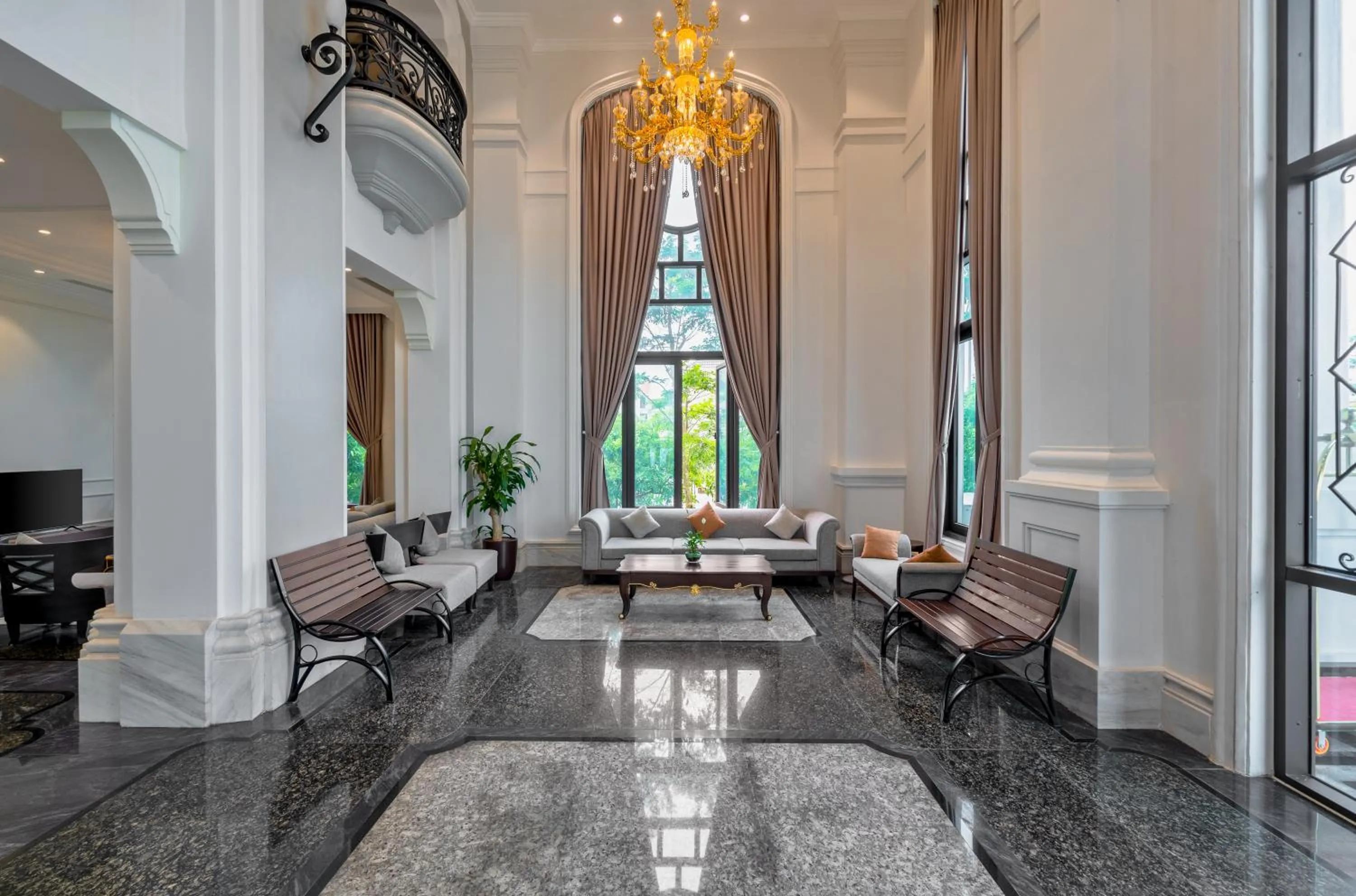 Seating area in Rex Quang Binh Hotel