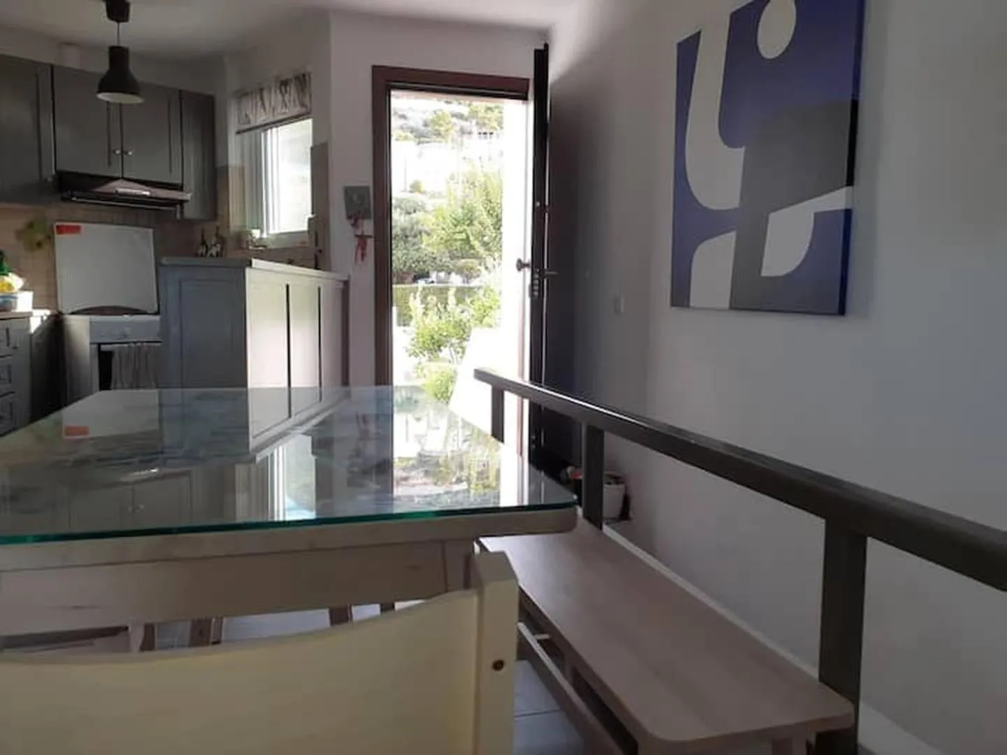 Kitchen or kitchenette in Breezy summer maisonette with exciting view!