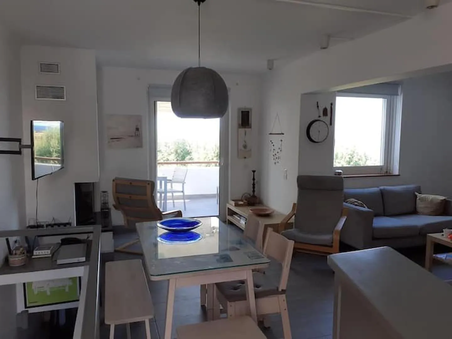 Living room in Breezy summer maisonette with exciting view!