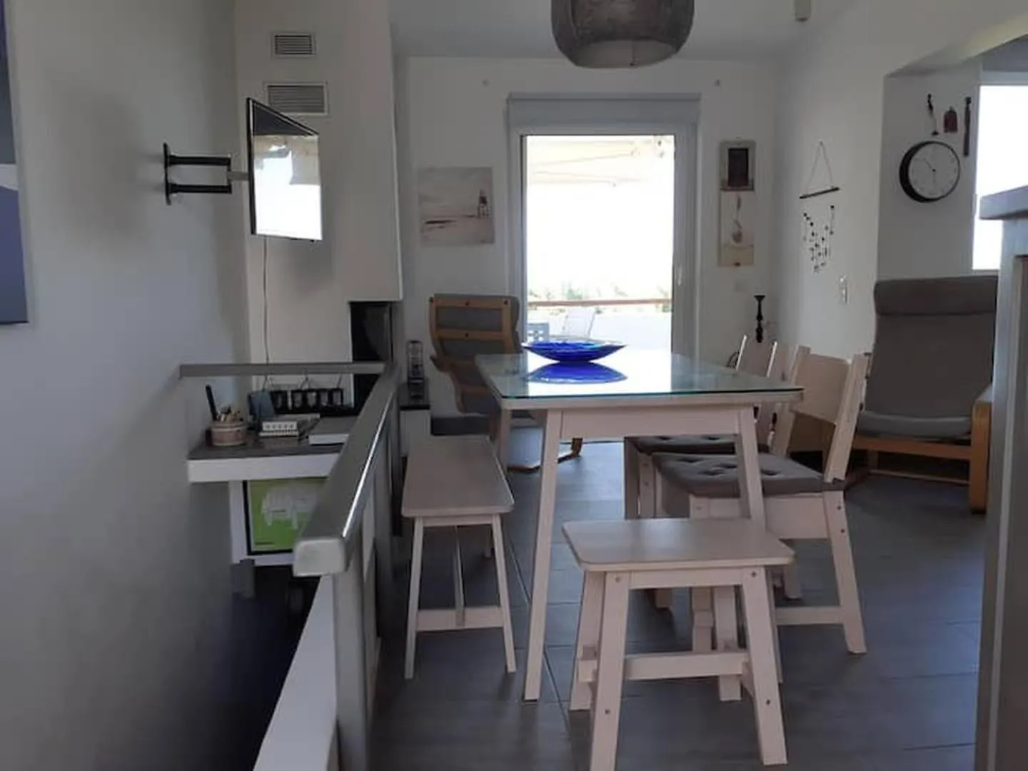 Living room in Breezy summer maisonette with exciting view!