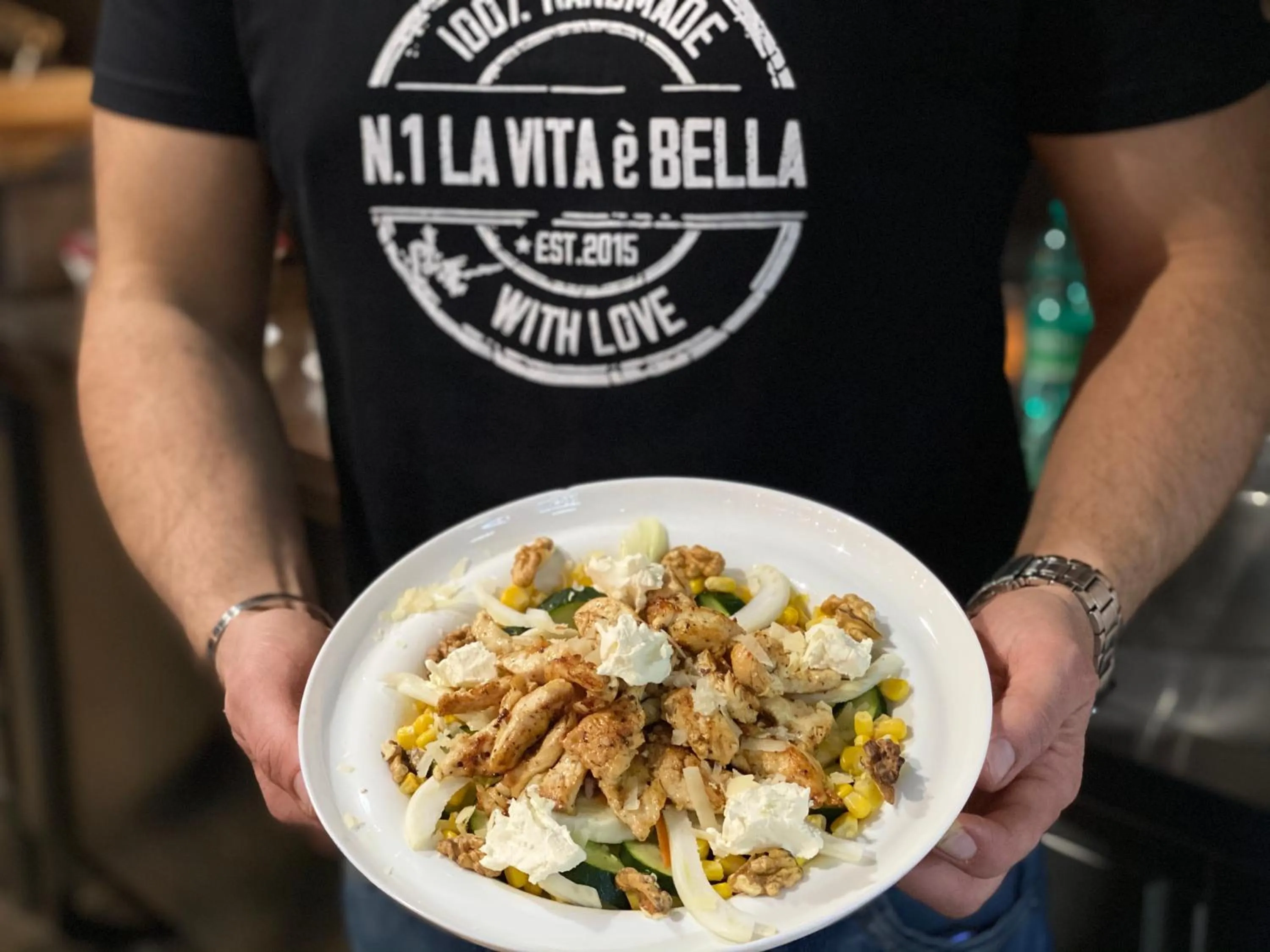 Restaurant/places to eat in Paso a Paso