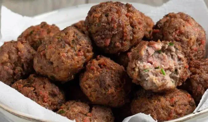 Restaurant/places to eat in Paso a Paso